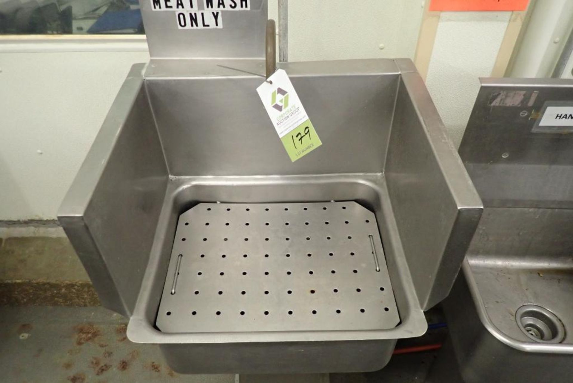 SS single bay hand wash sink - Image 2 of 5