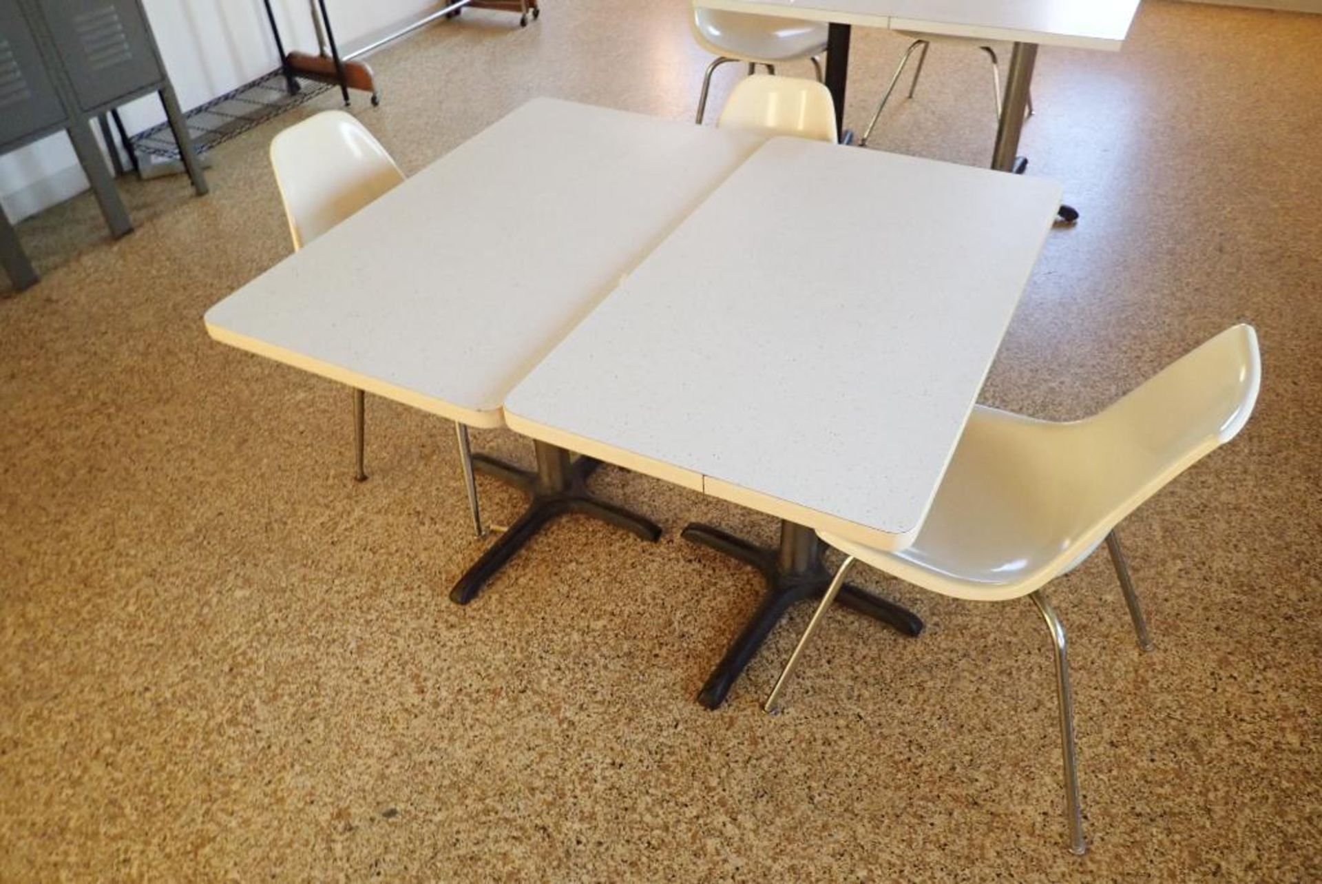 (4) lunchroom tables and chairs (LOT) - Bild 3 aus 6