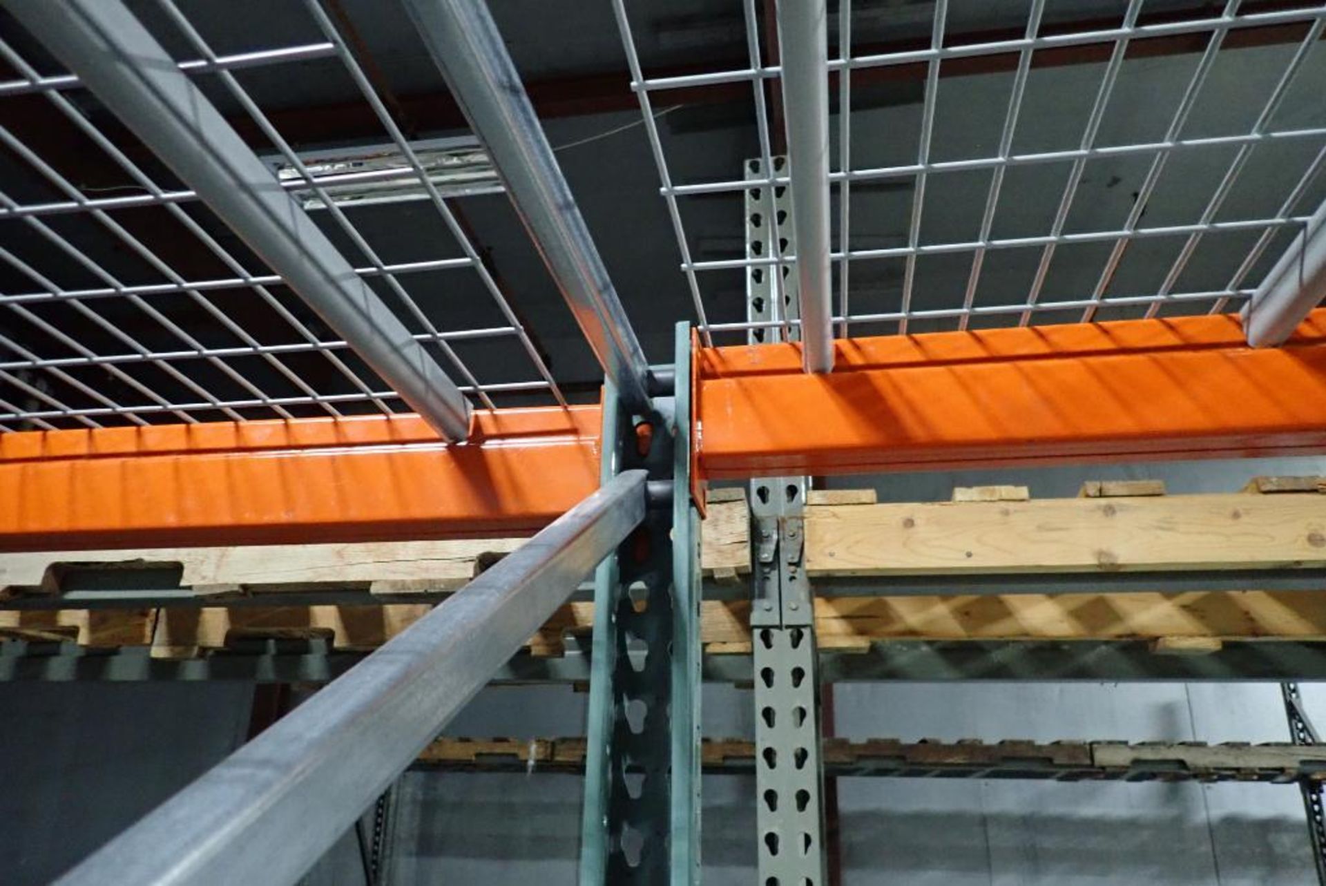 6 sections of teardrop pallet racking - Image 4 of 11