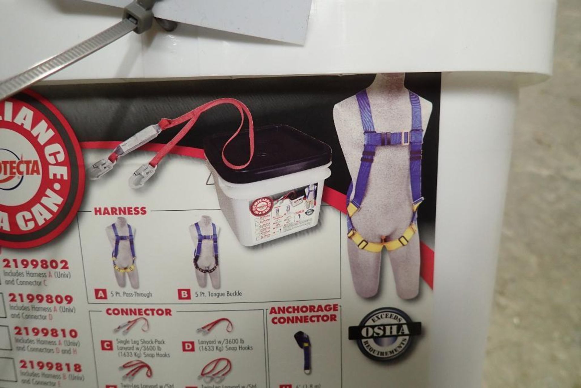 Safety harness with lanyard - Image 6 of 6