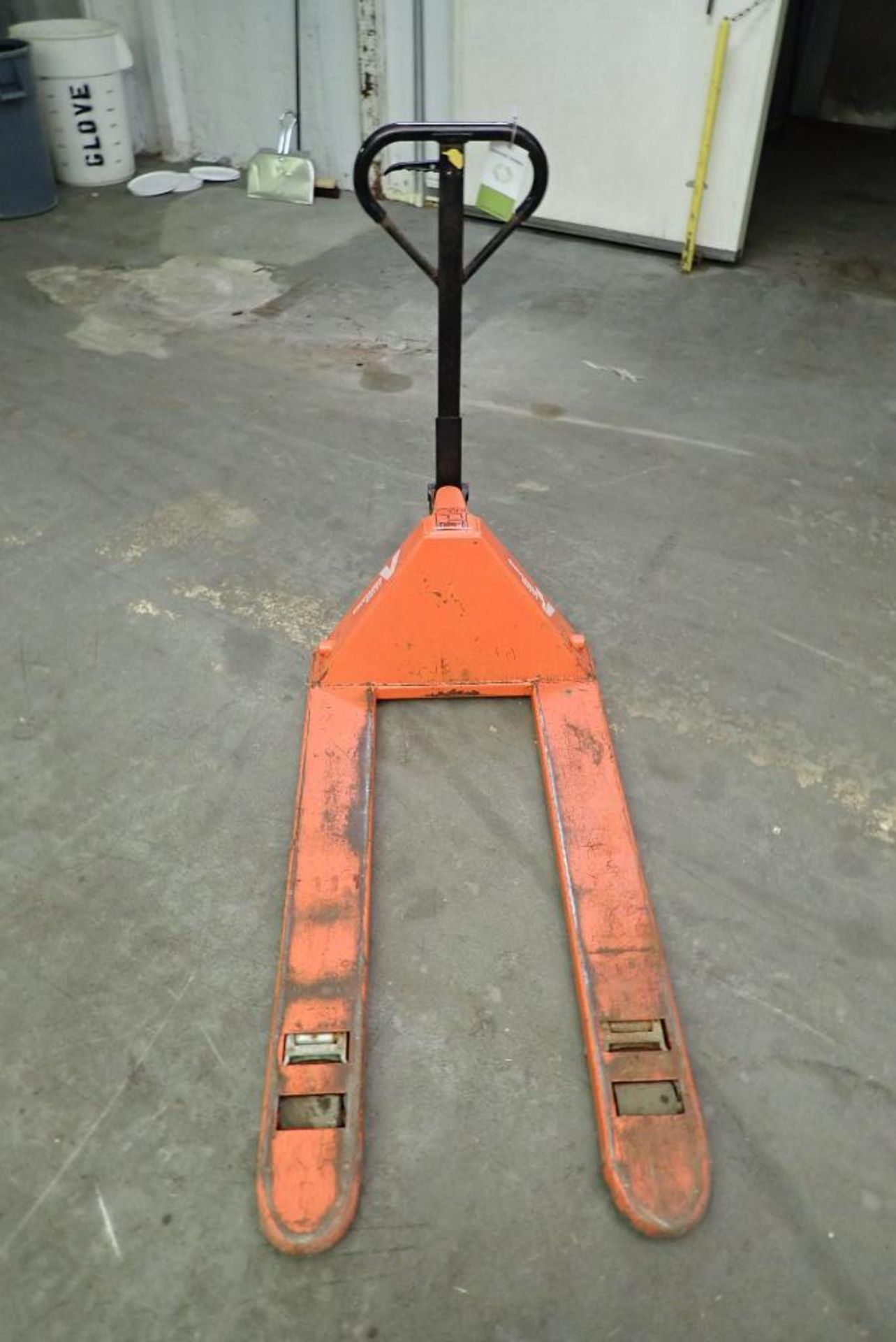 Hand pallet jack - Image 2 of 6