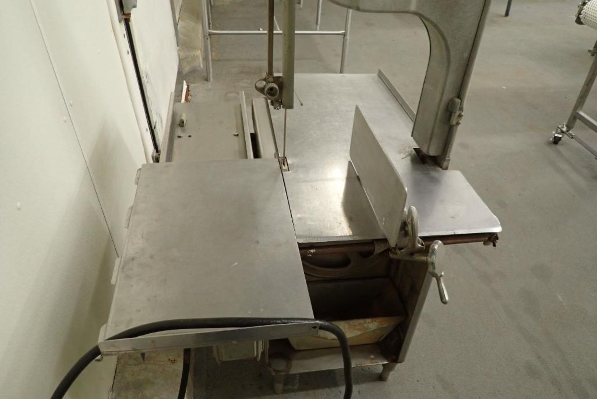 Biro vertical meat bandsaw - Image 6 of 16