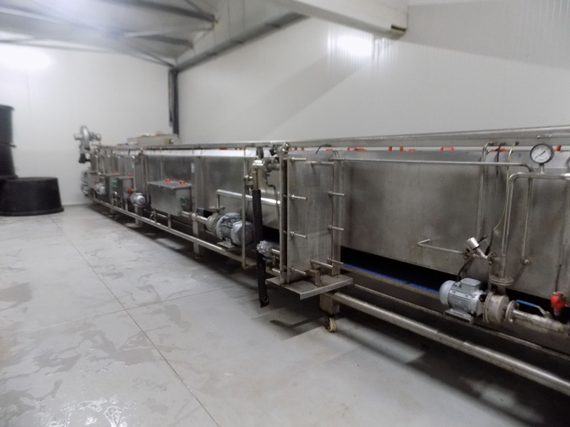 13 M X 1.5 METERS, 18kw, SPRAY SYSTEM WITH HEAT EXCHANGER ,NEVER USED, STAINLESS STEEL, AUTOMATIC,