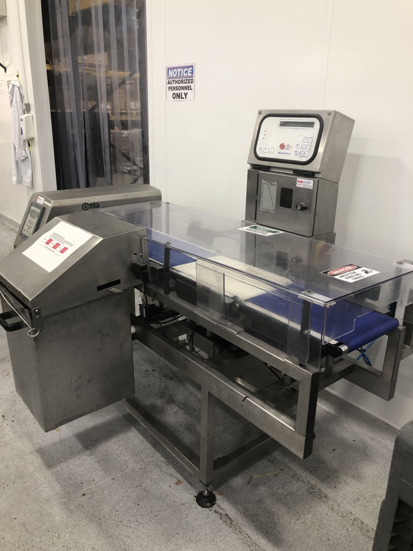 Just been calibrated this month, metal detector check weigh. Location : Scotland - Bild 2 aus 3