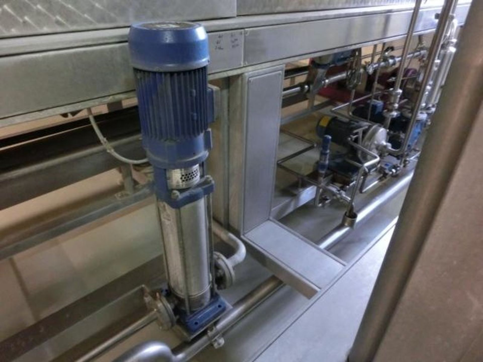 Pasteuriser for juices or milk 3300 Lt . LOCATION GERMANY - Image 5 of 11