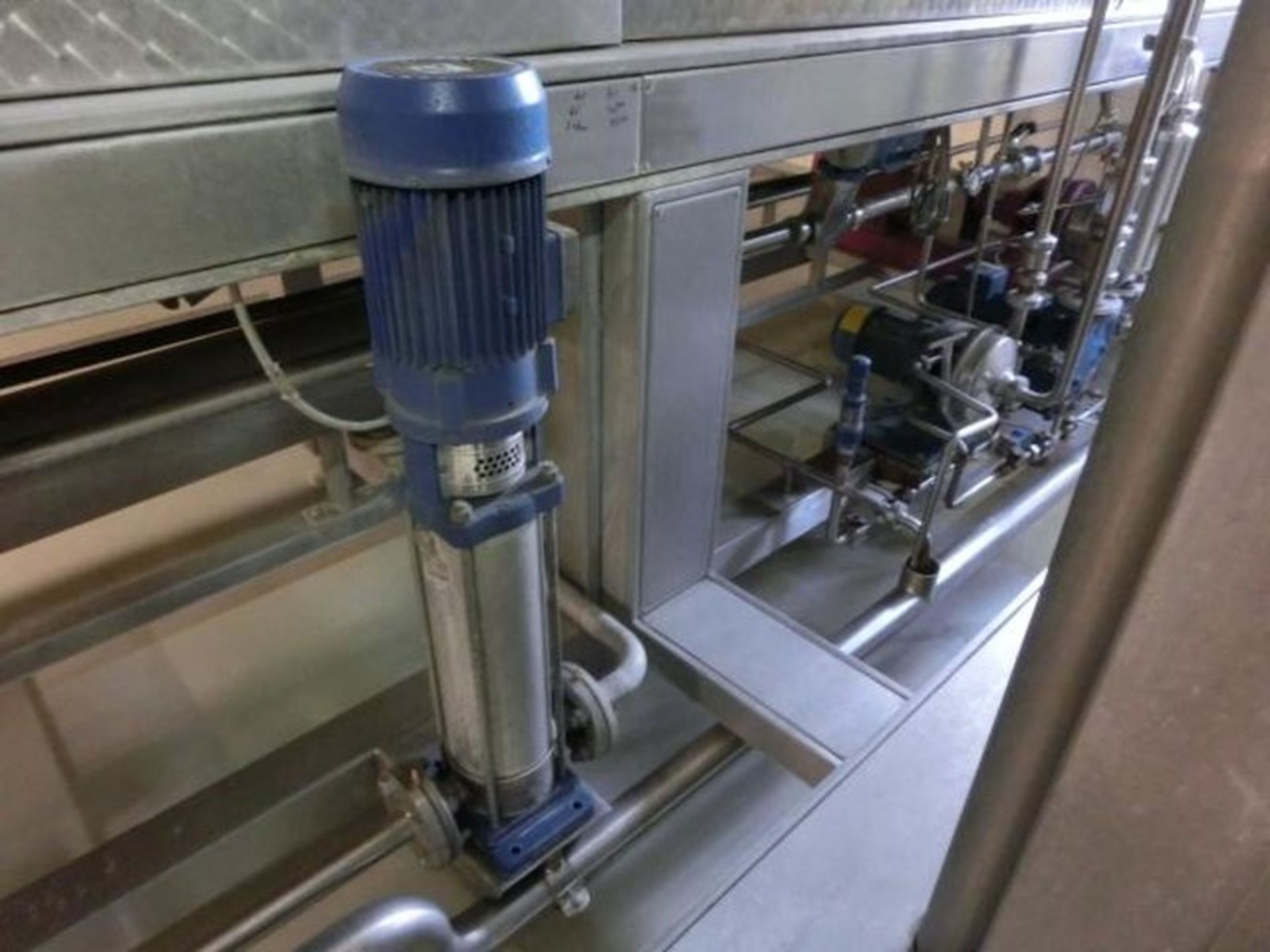 Pasteuriser for juices or milk 3300 Lt . LOCATION GERMANY - Bild 5 aus 11