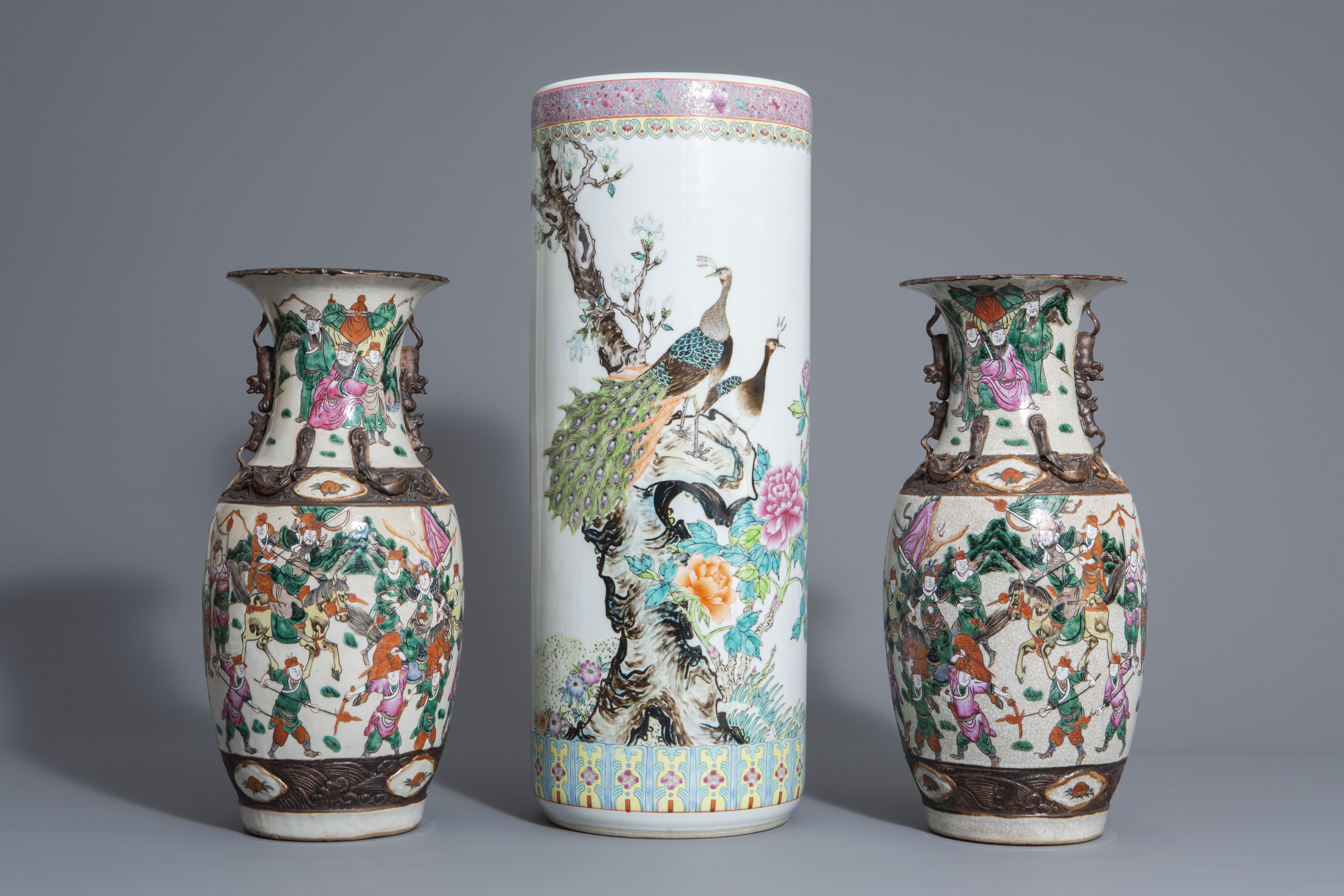 Four Chinese famille rose, qianjiang cai and Nanking crackle glazed vases, 19th/20th C. - Image 2 of 13