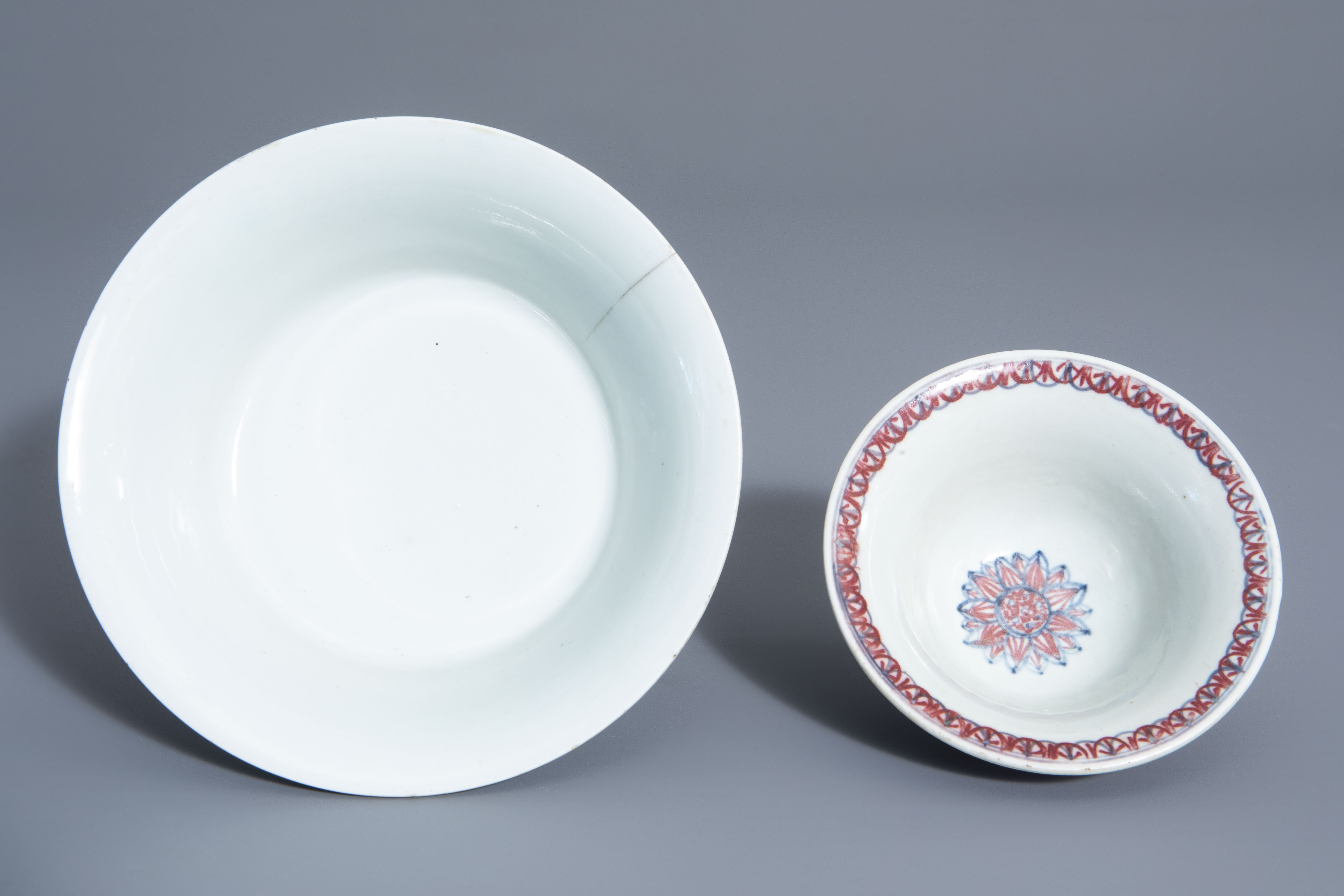 Two Chinese blue, white and copper red bowls, Kangxi mark, 19th/20th C. - Image 6 of 7