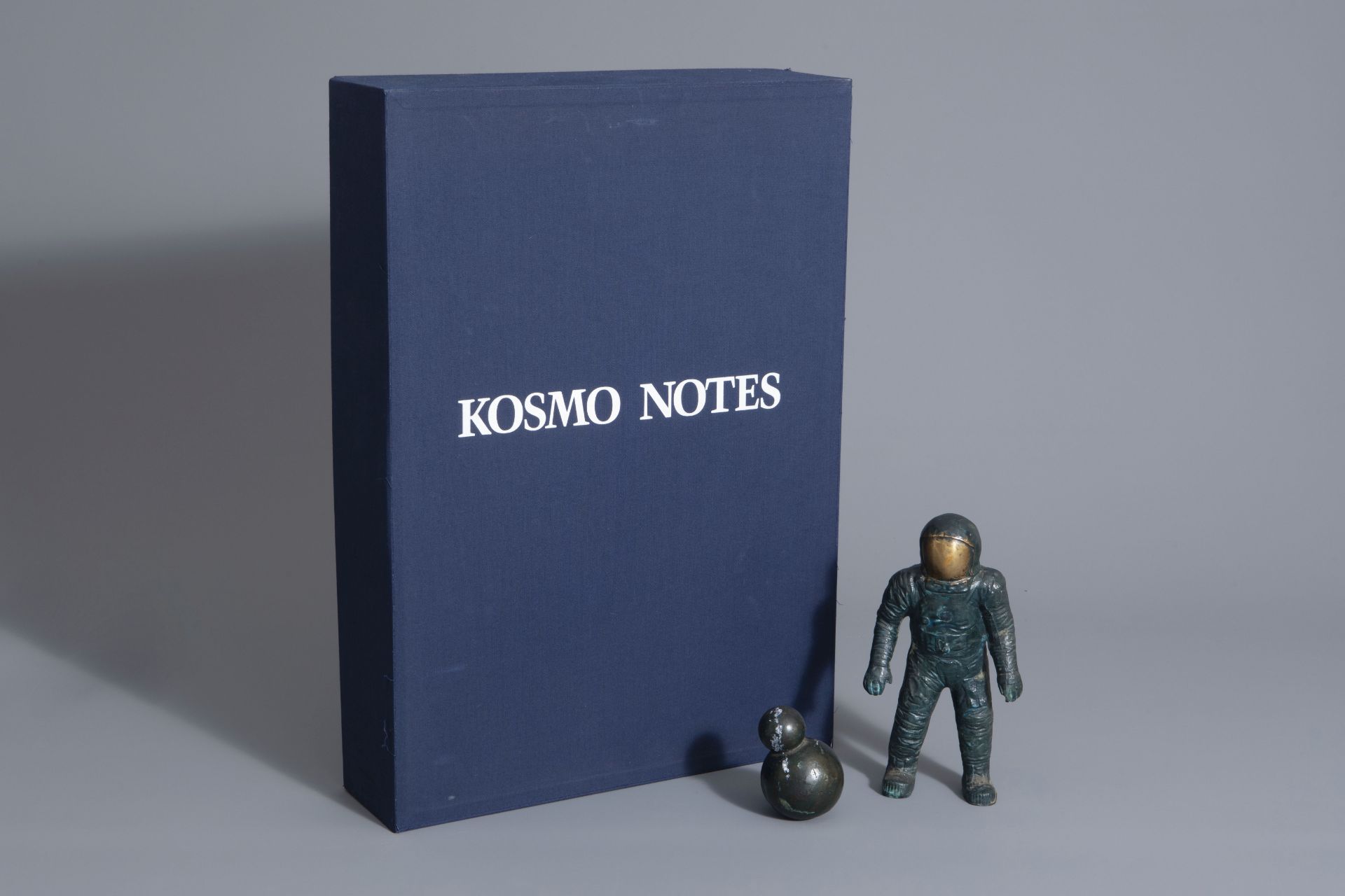 Pierre Restany: 'Kosmo Notes. Paul Van Hoeydonck. Interview: Marcel van Jole', Antwerp, Genve, '76