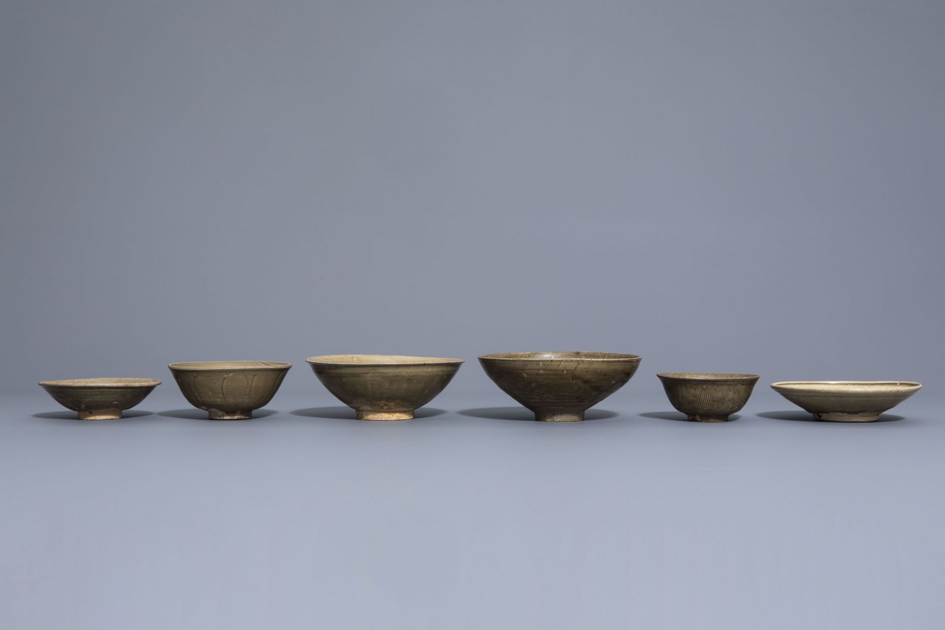 Six Chinese Yaozhou and celadon bowls, Song/Yuan - Bild 13 aus 16