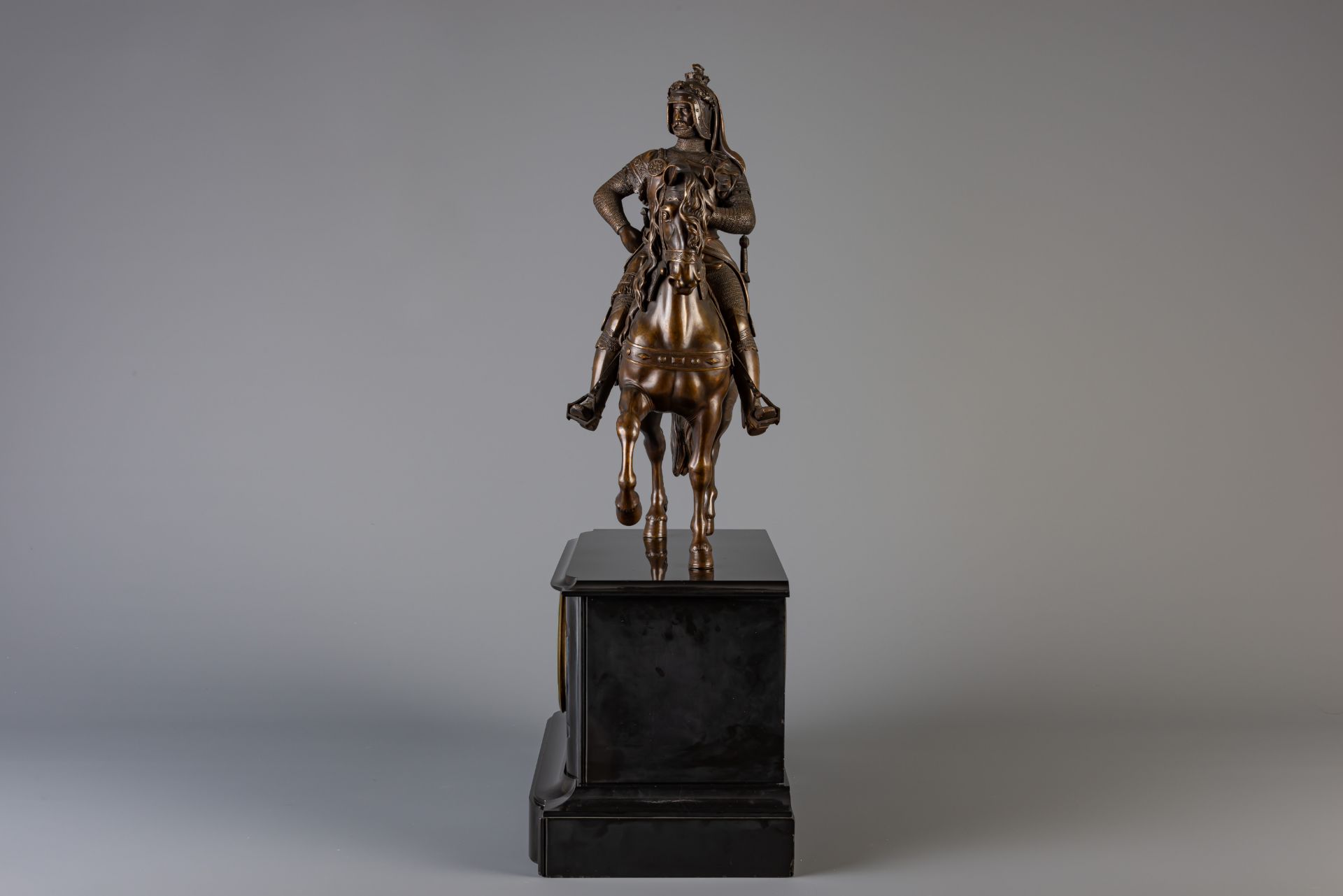 A black marble mantel clock with on top a patinated bronze crusader on his horse, France, 19th C. - Image 2 of 8