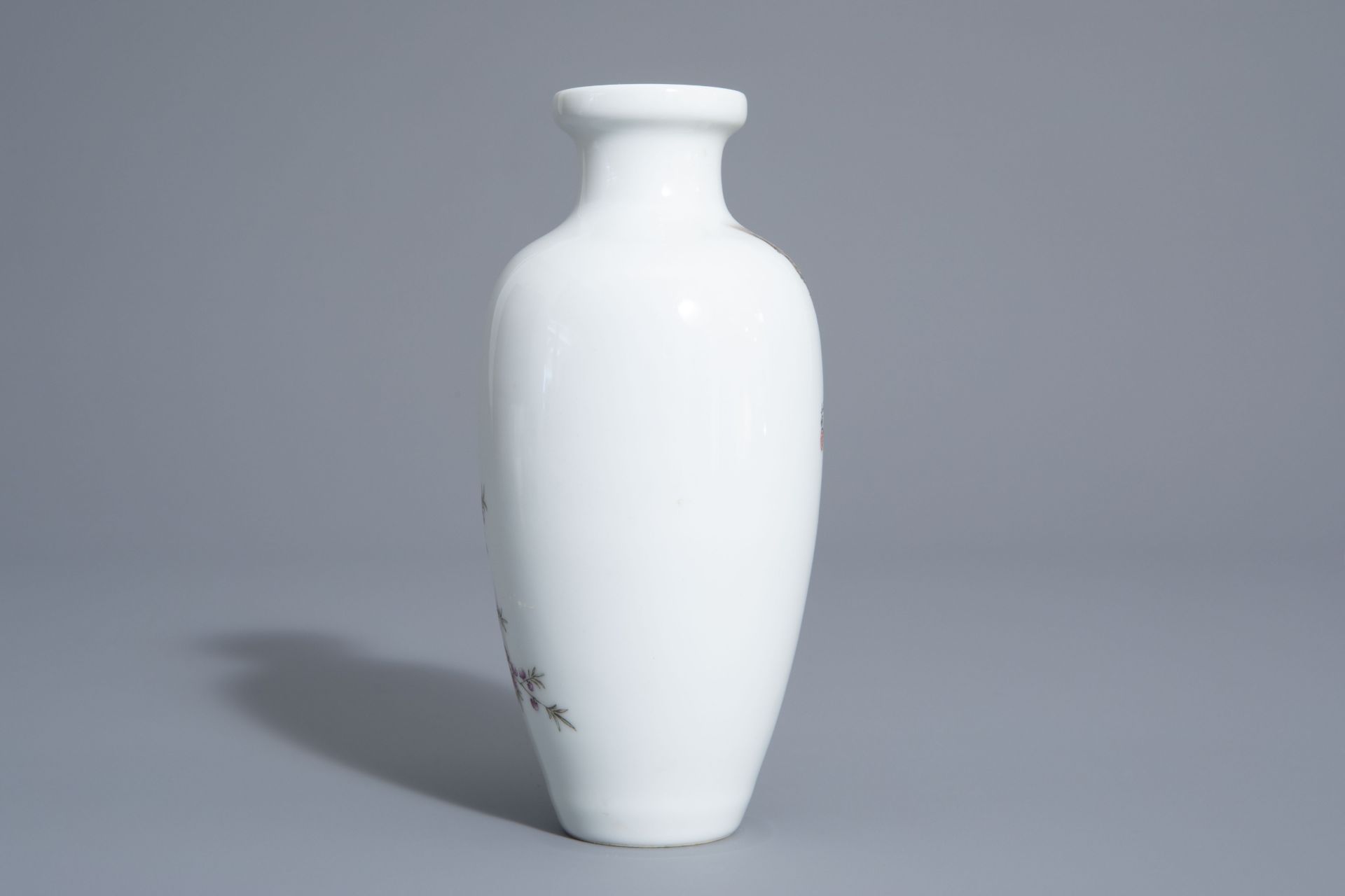 A Chinese famille rose vase with a bird among a flowering branch, 20th C. - Image 4 of 7