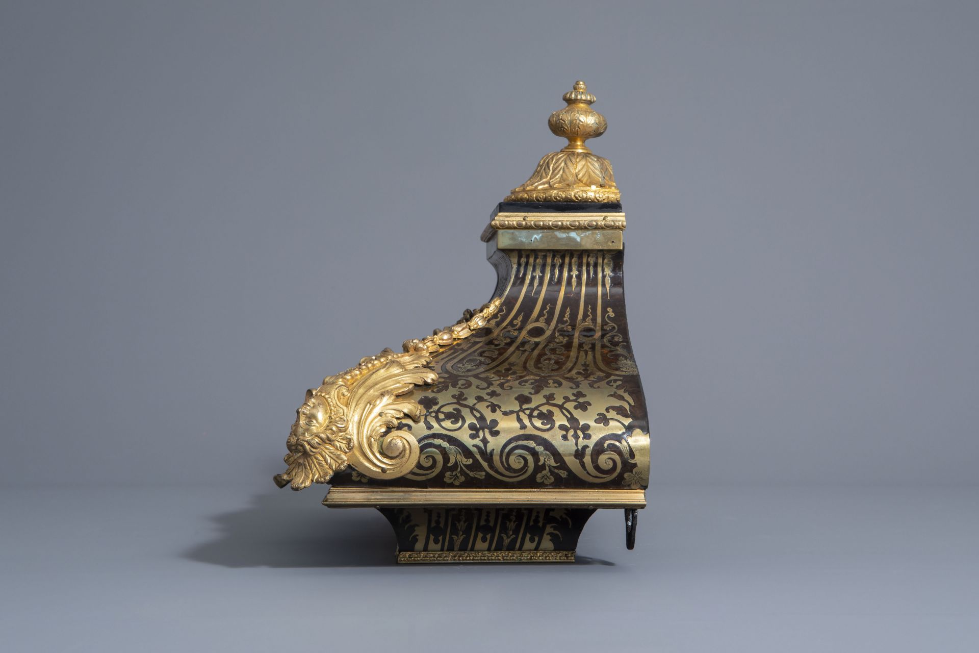 French gilt bronze tortoise & brass marquetry Boulle cartel clock, Cailliard ˆ Paris, 18th/19th C. - Image 19 of 21