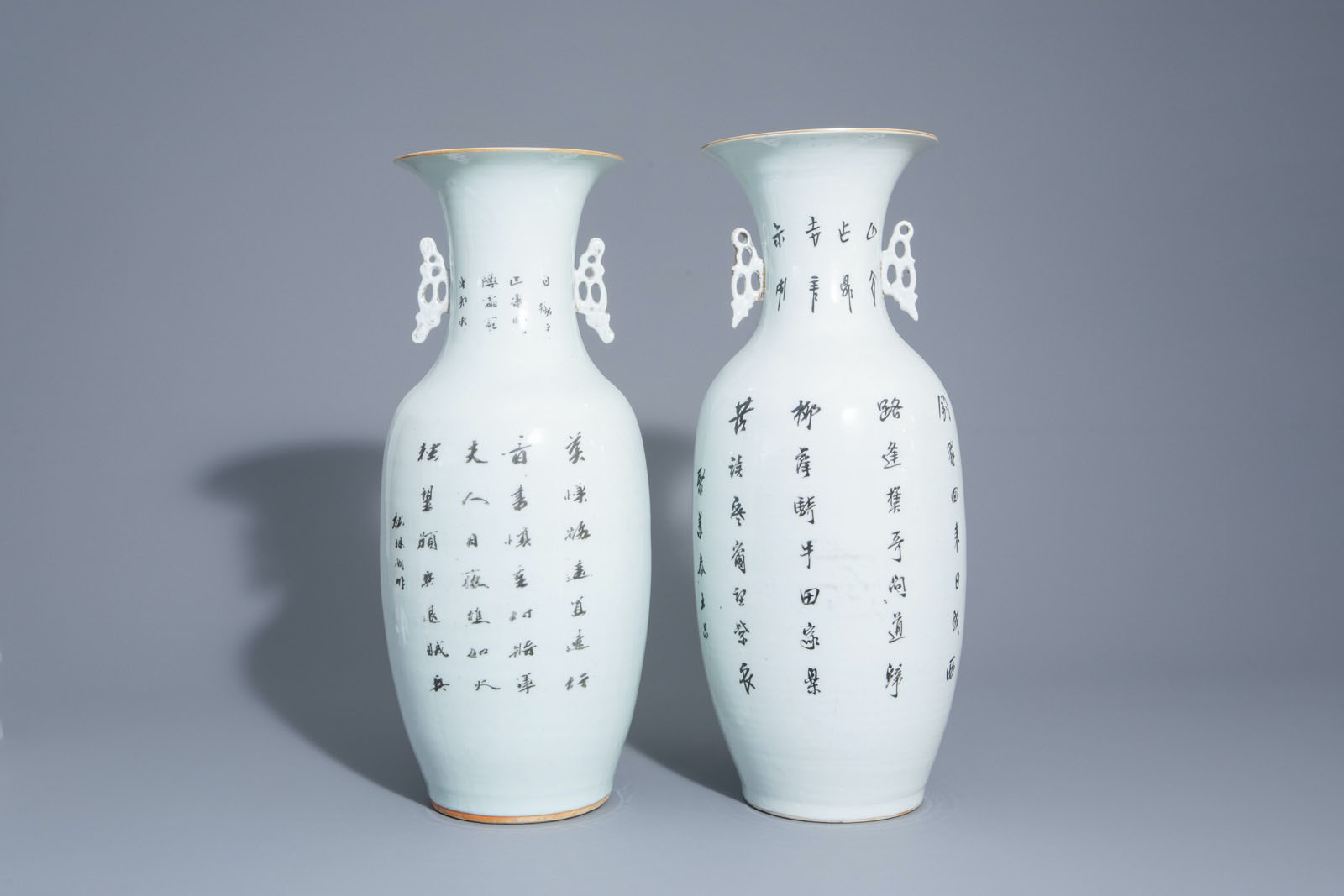Two Chinese famille rose vases with figures, 19th/20th C. - Image 4 of 7