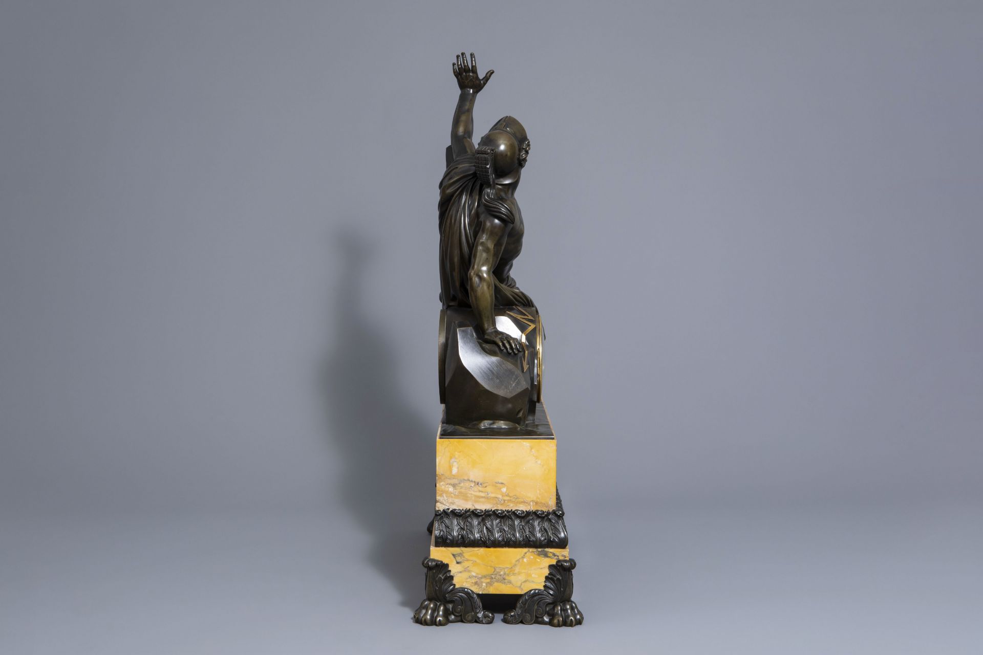 French mantel clock in patinated and gilt bronze and Siena marble, first half of the 19th C. - Image 4 of 9