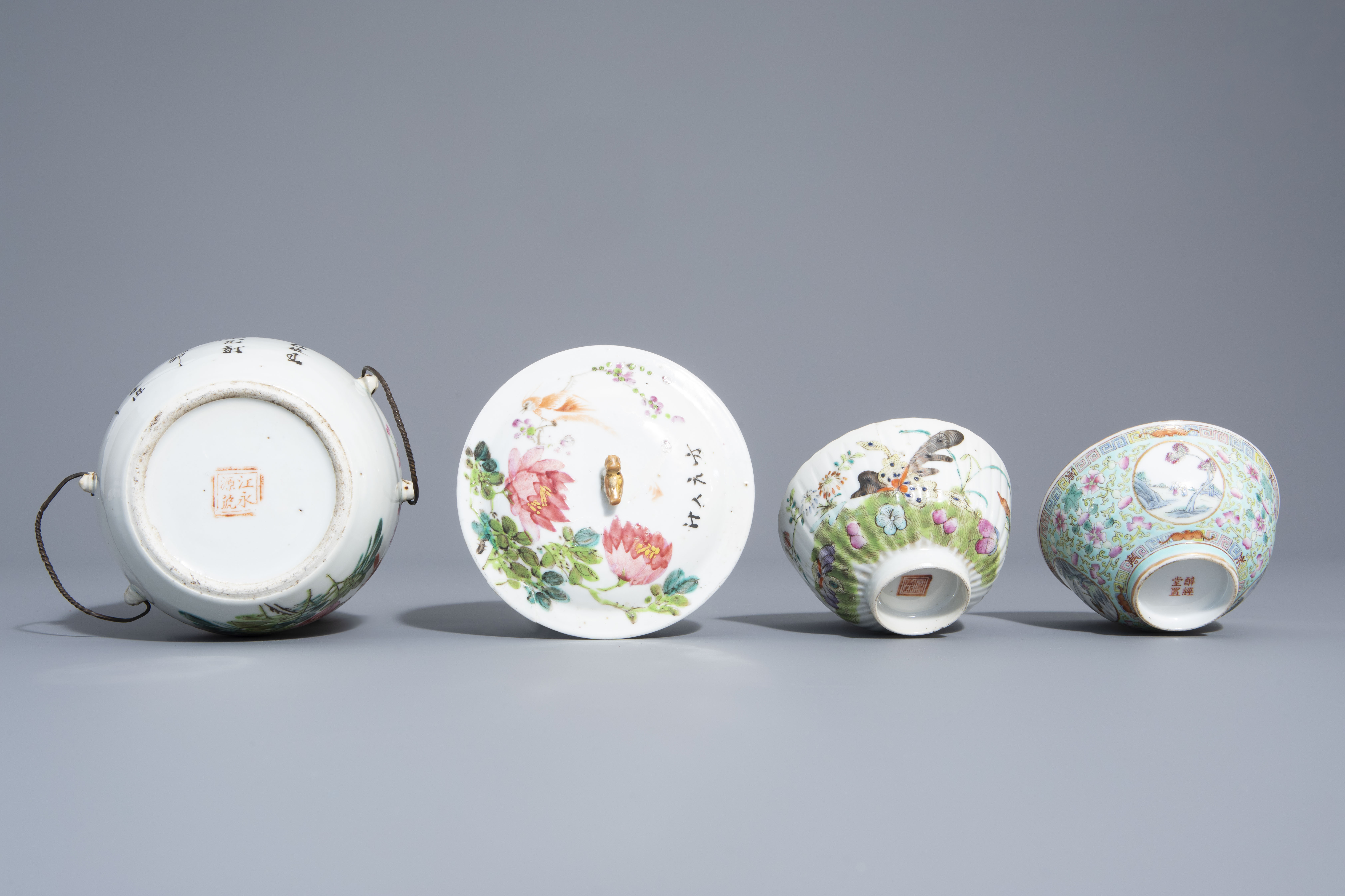 A varied collection of Chinese qianjiang cai and famille rose porcelain, 19th/20th C. - Image 14 of 16