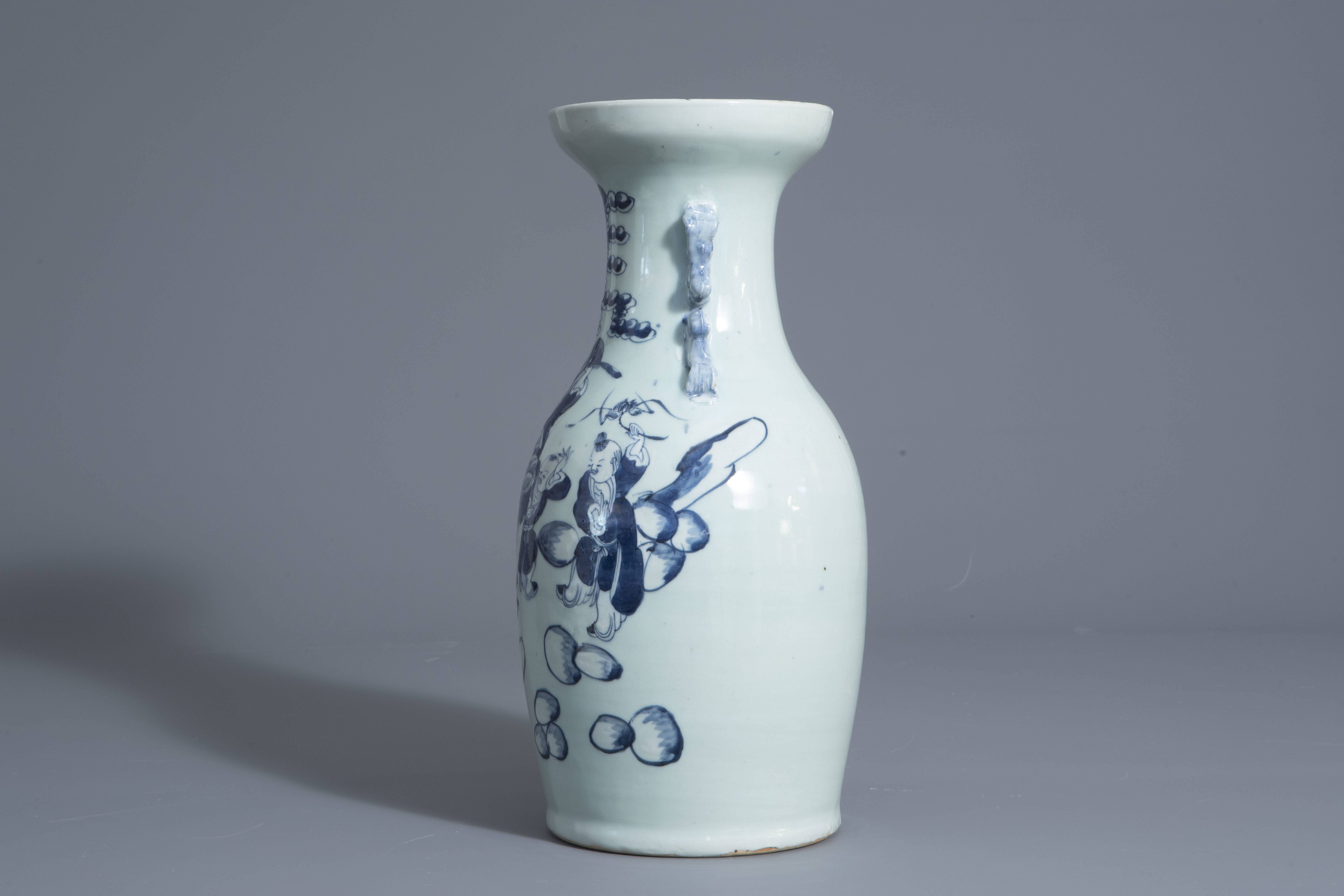 A Chinese blue and white celadon ground vase with figurative design, 19th C. - Image 5 of 7