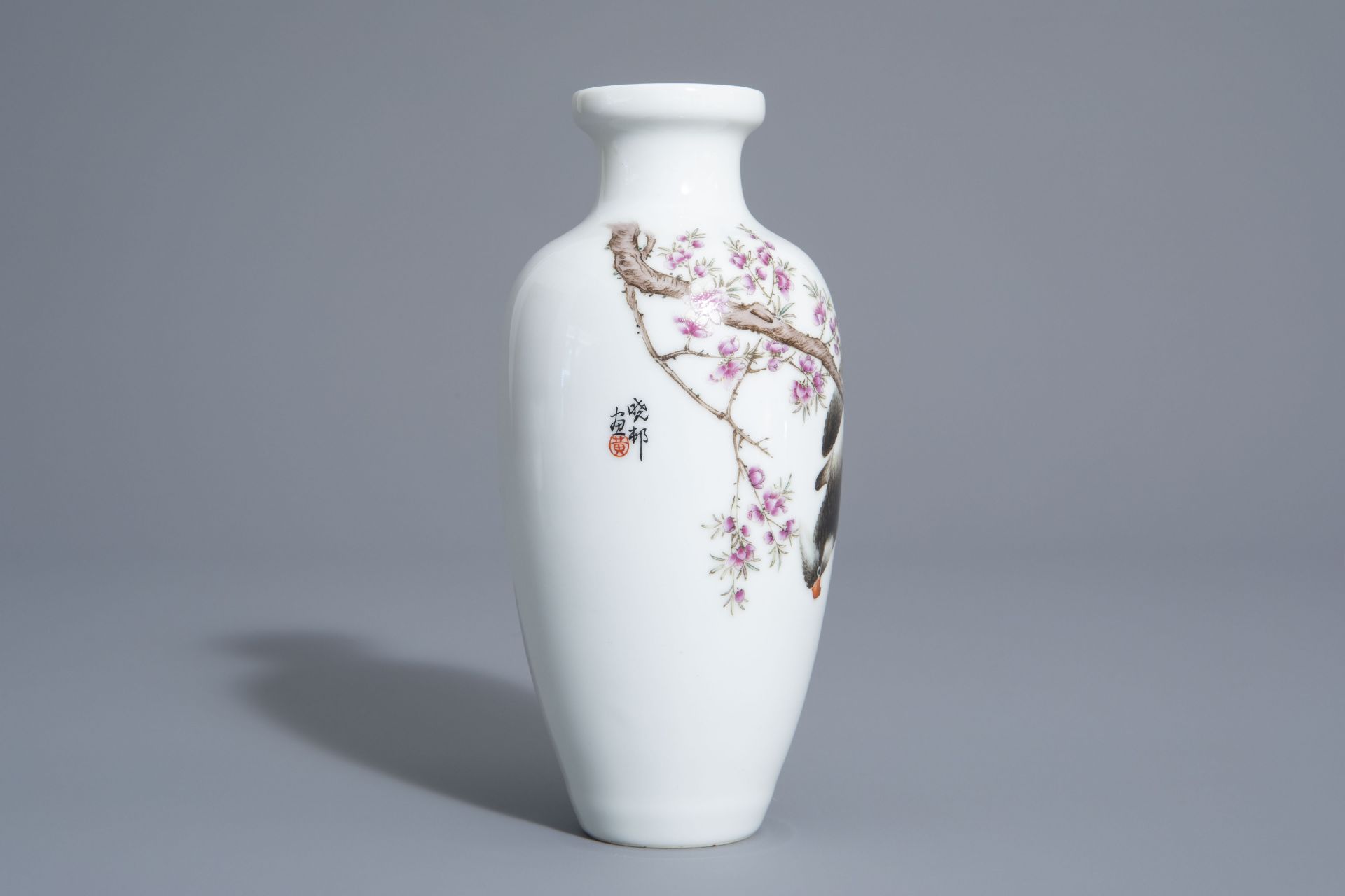 A Chinese famille rose vase with a bird among a flowering branch, 20th C. - Image 3 of 7