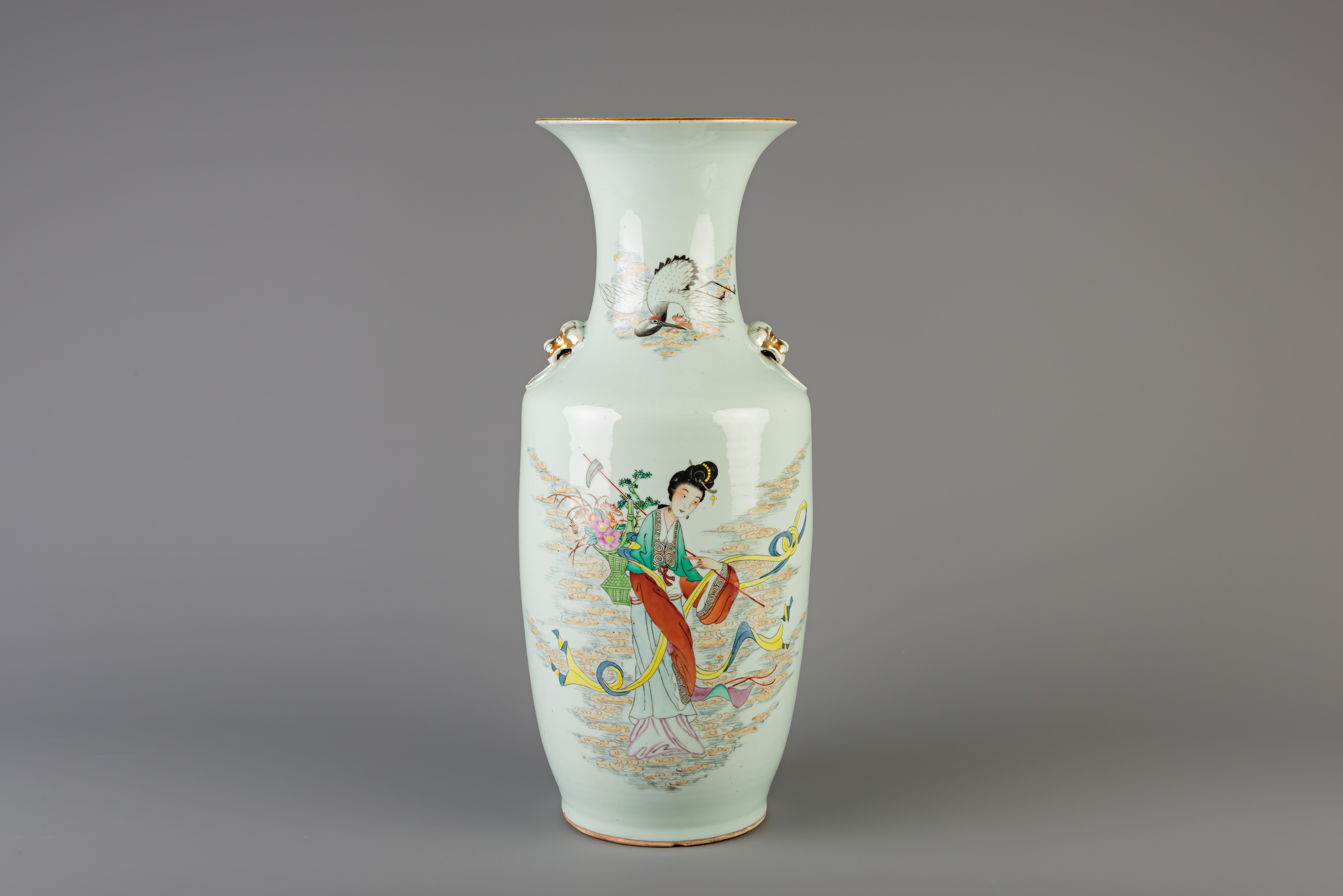 Two Chinese famille rose vases with different designs, 19th/20th C. - Image 2 of 13