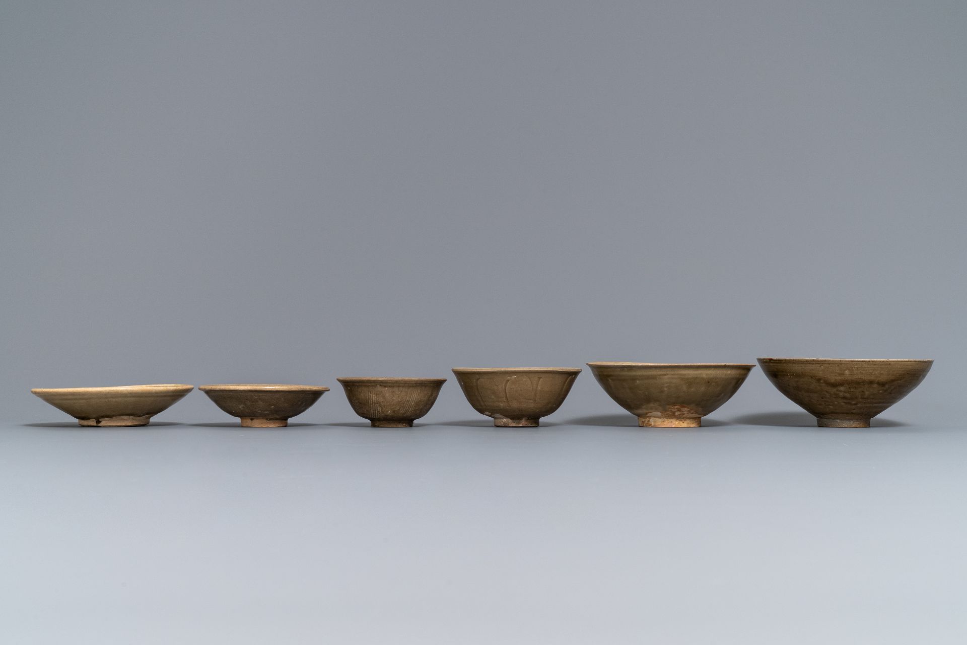 Six Chinese Yaozhou and celadon bowls, Song/Yuan - Bild 2 aus 16