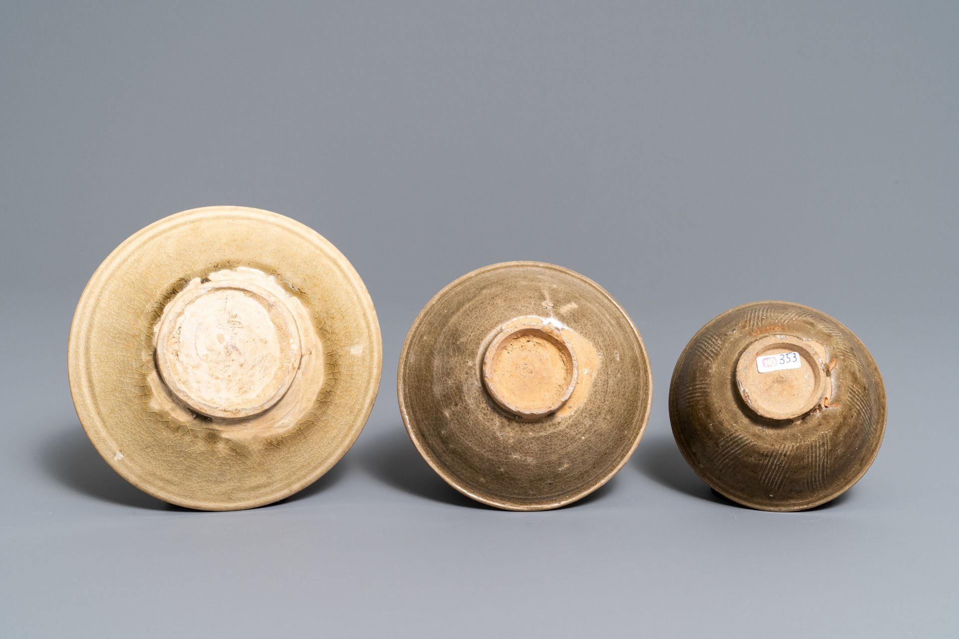Six Chinese Yaozhou and celadon bowls, Song/Yuan - Bild 6 aus 16