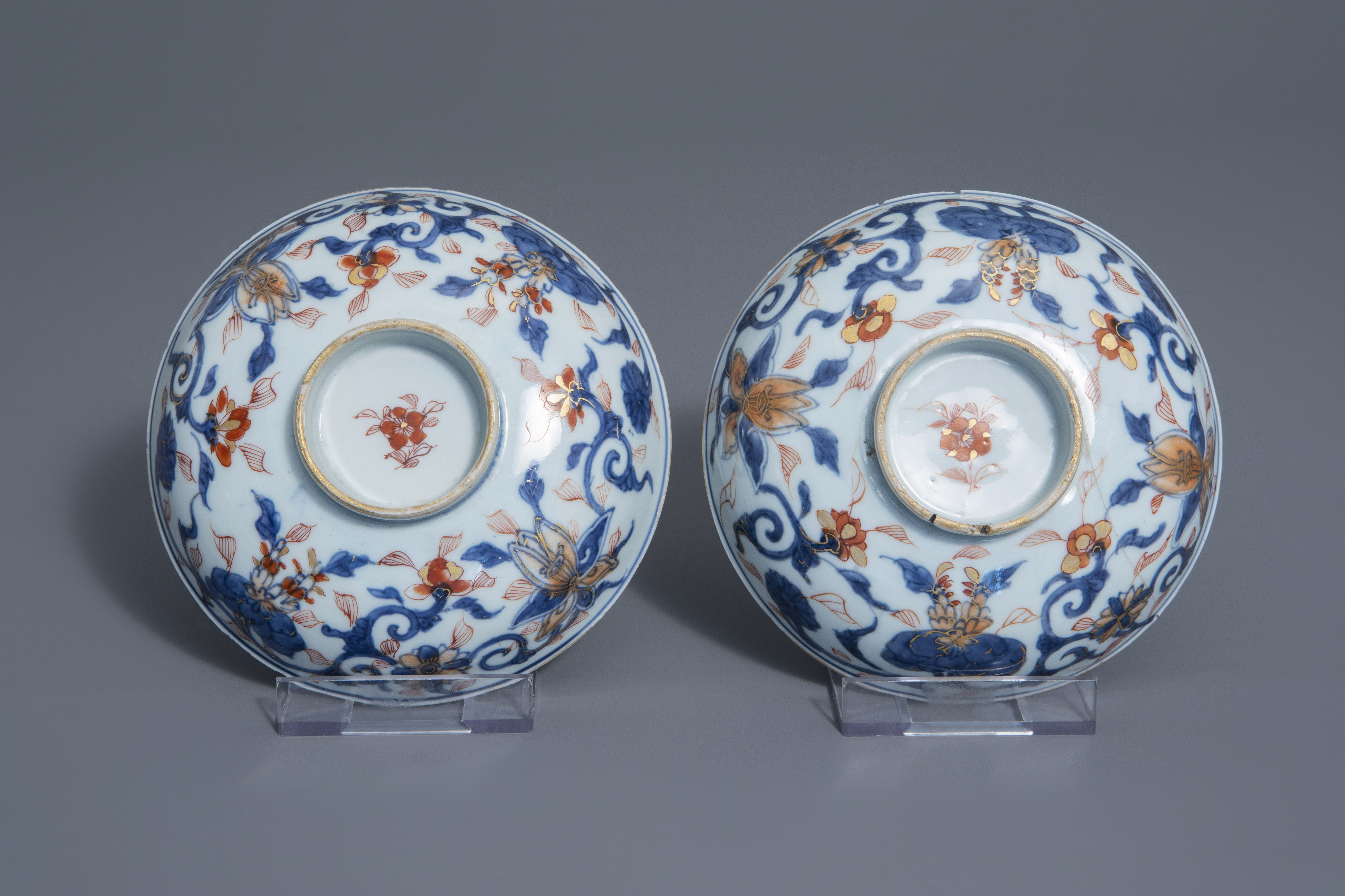 Three Chinese Imari style bowls with floral design, Kangxi - Image 9 of 9