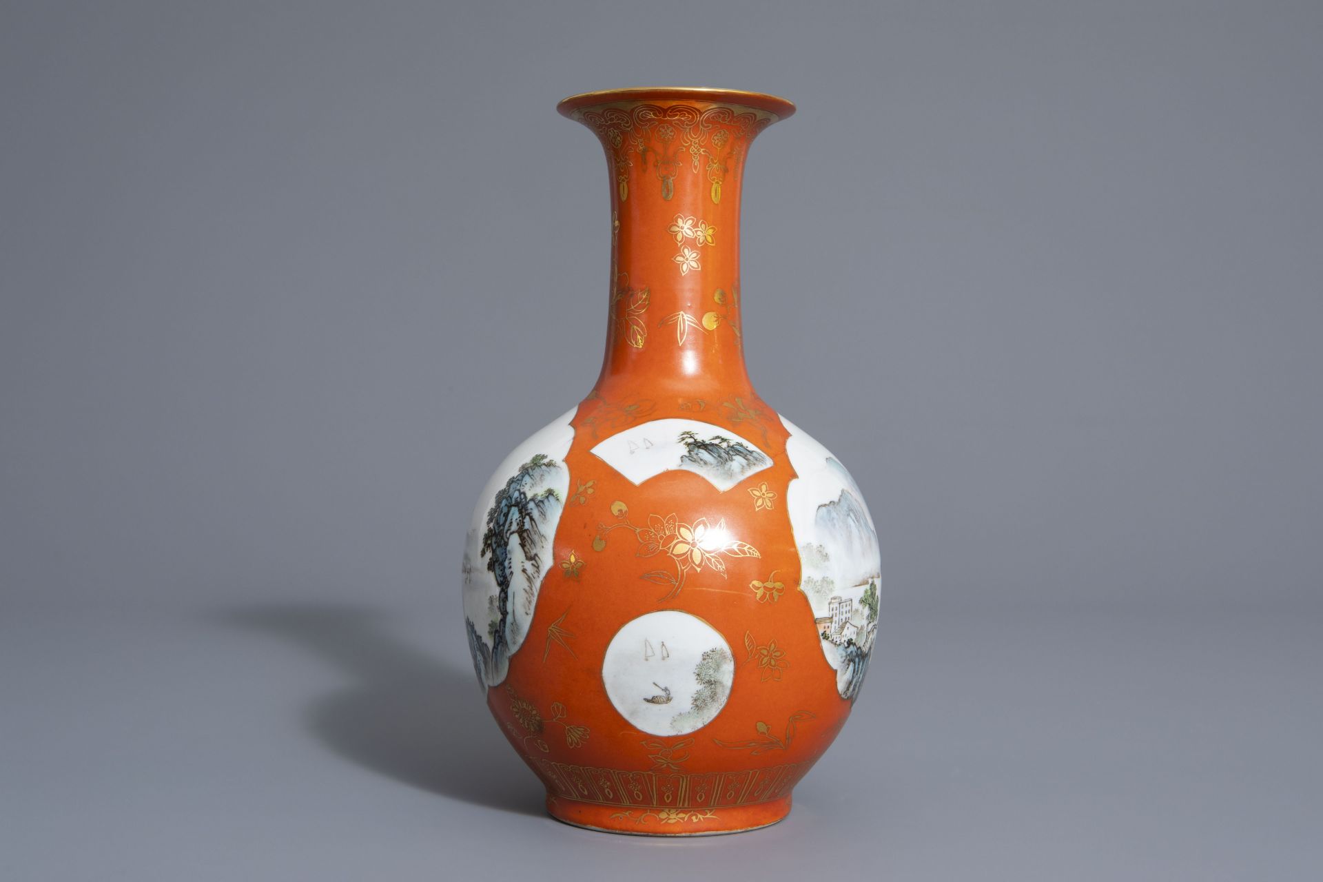 A Chinese bottle shaped orange ground vase with landscapes, Qianlong mark, 20th C. - Bild 3 aus 7