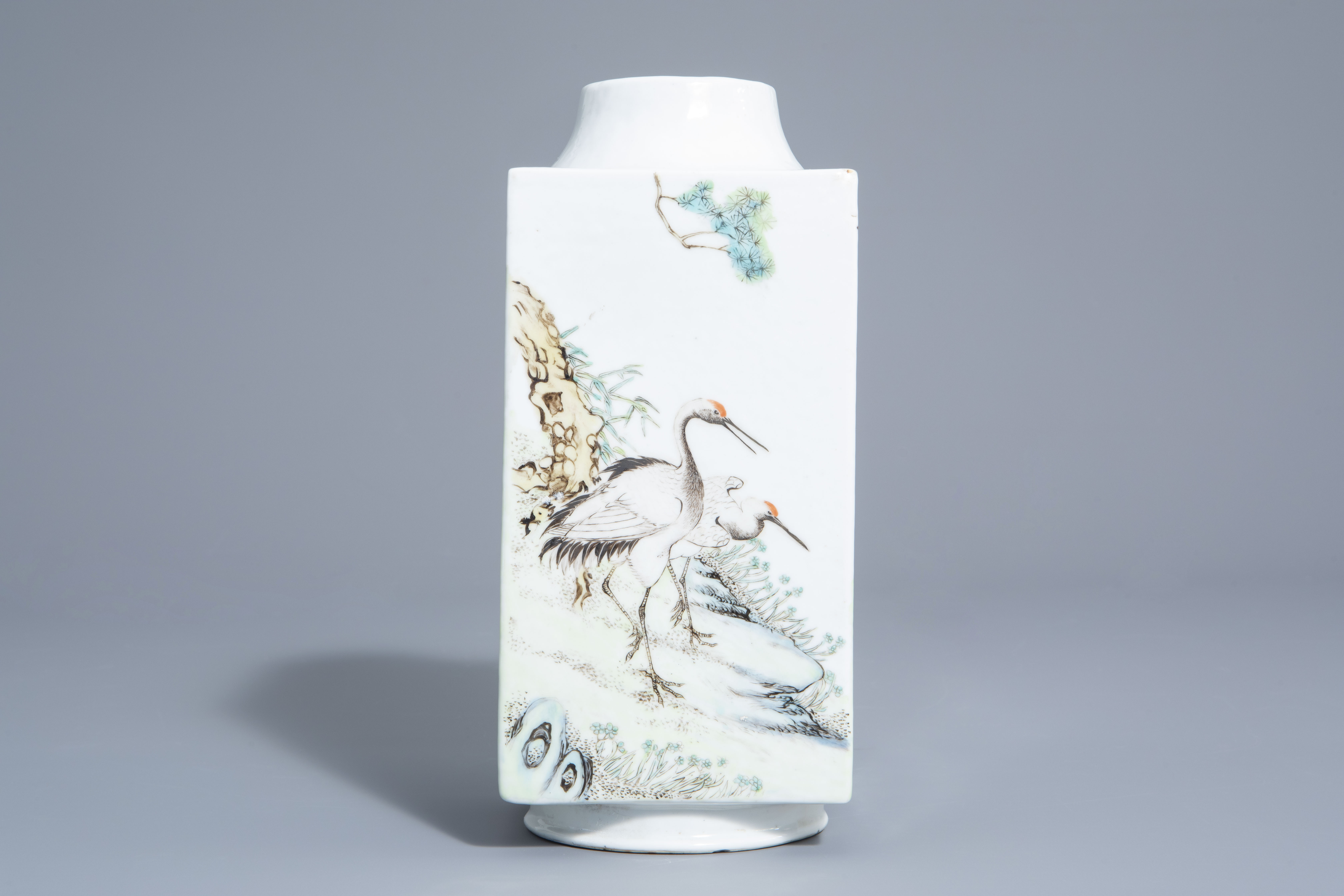 A Chinese qianjiang cai cong shaped vase with different animals, 20th C. - Image 5 of 7