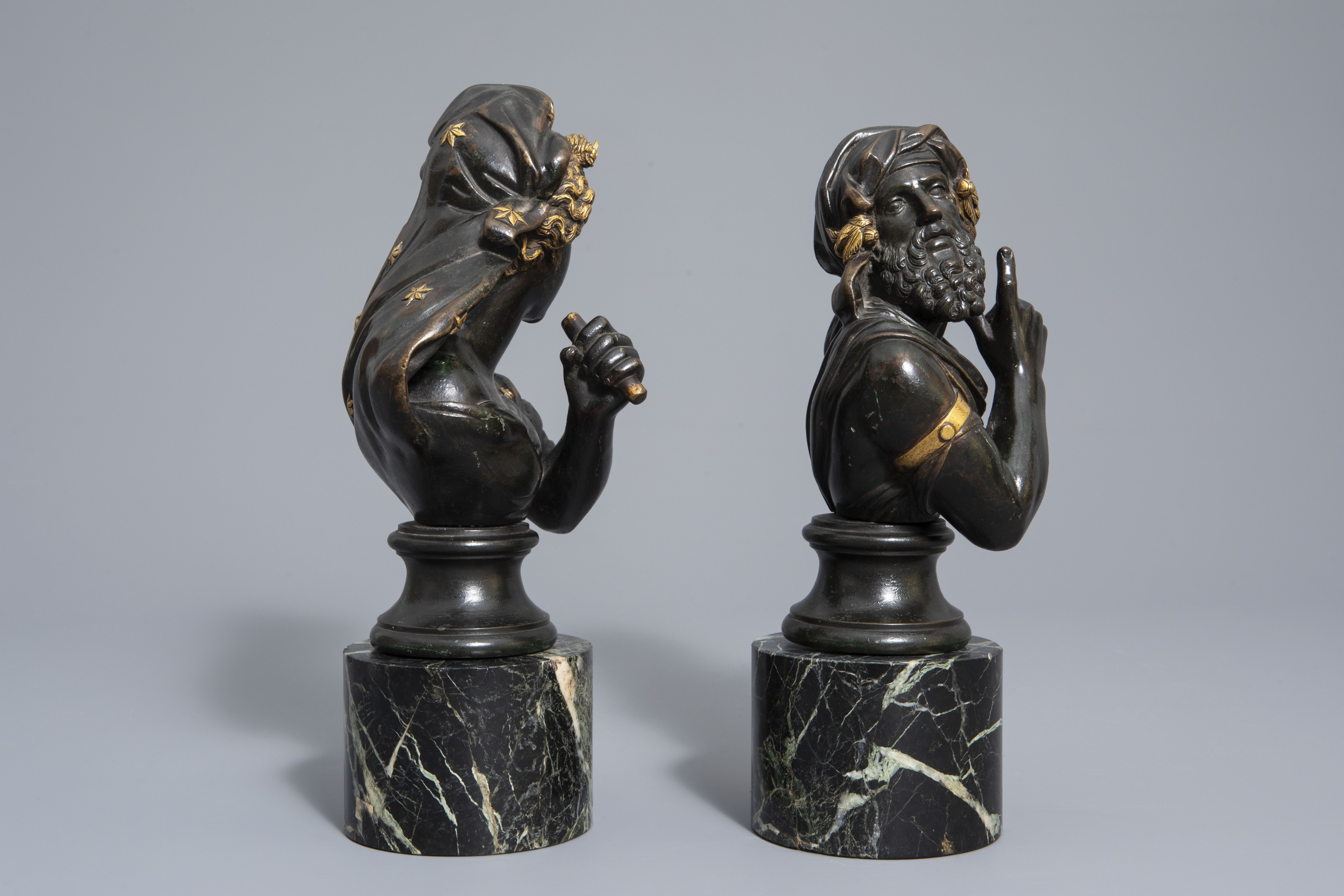 After Piat: Pair of busts after the antiques, patinated and gilt bronze on a marble base, 19th C. - Image 3 of 7