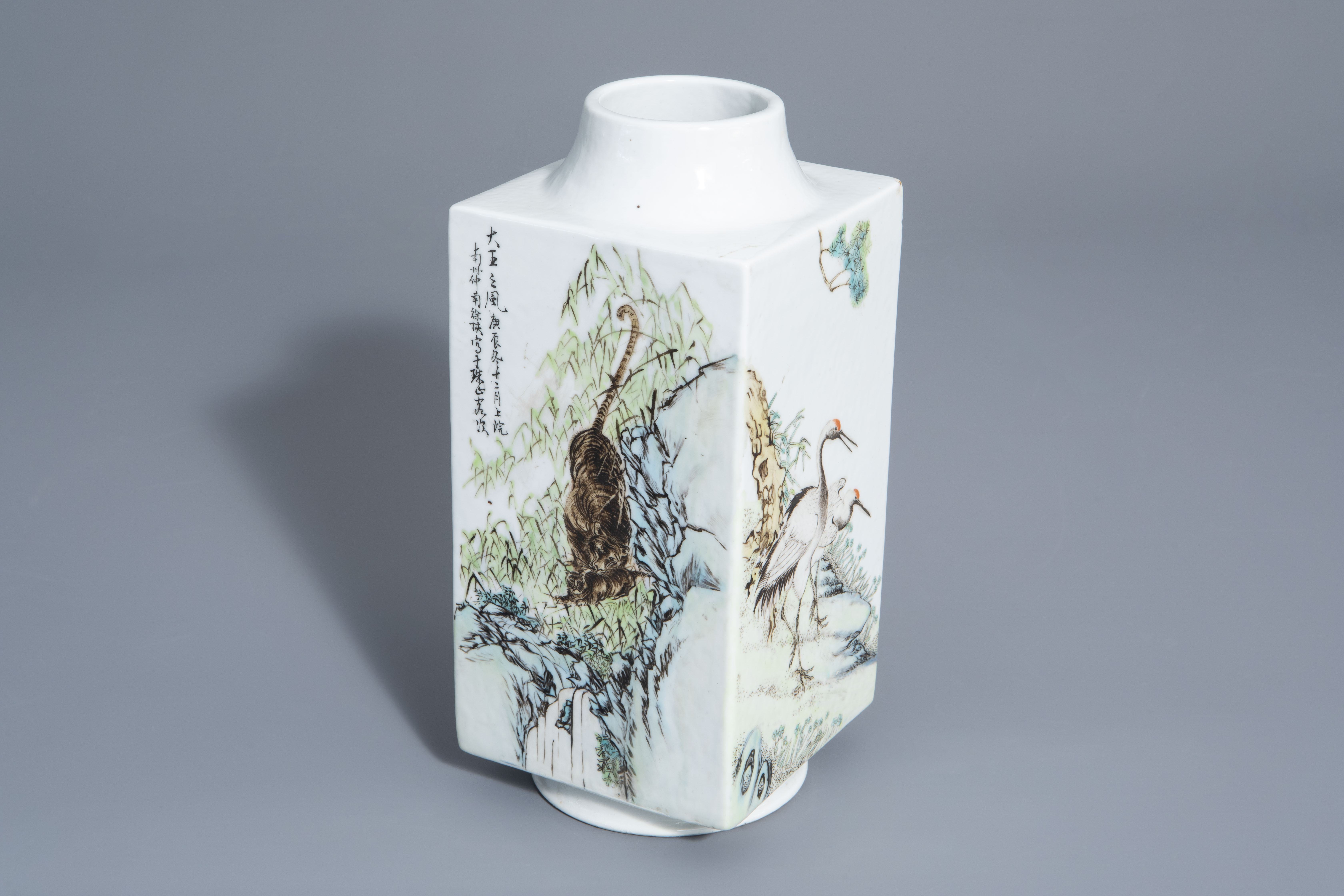 A Chinese qianjiang cai cong shaped vase with different animals, 20th C.