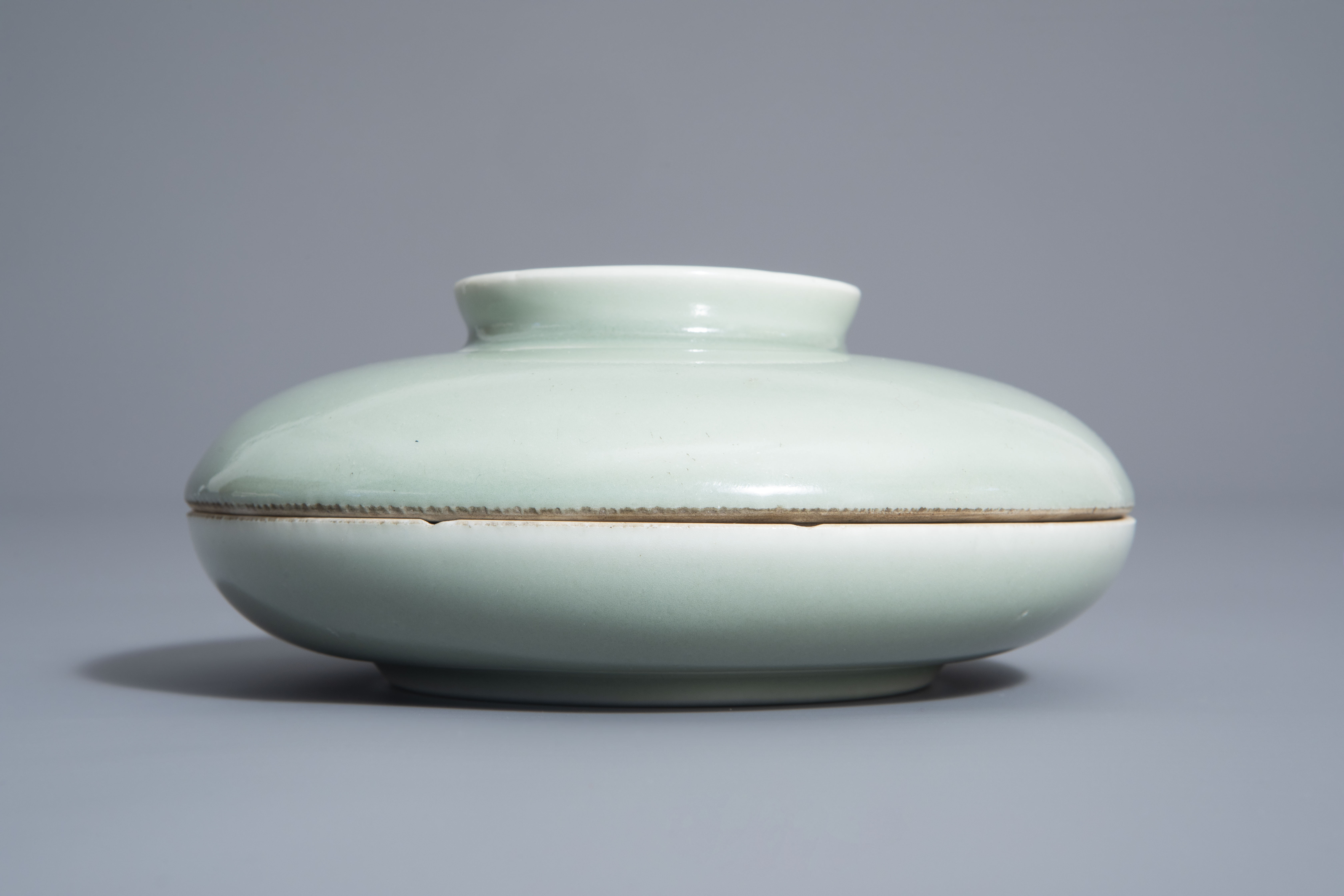 A Chinese celadon spice box, Qianlong mark, 19th C. - Image 3 of 12