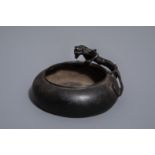 A Chinese bronze 'chilong' brush washer, 19th/20th C.