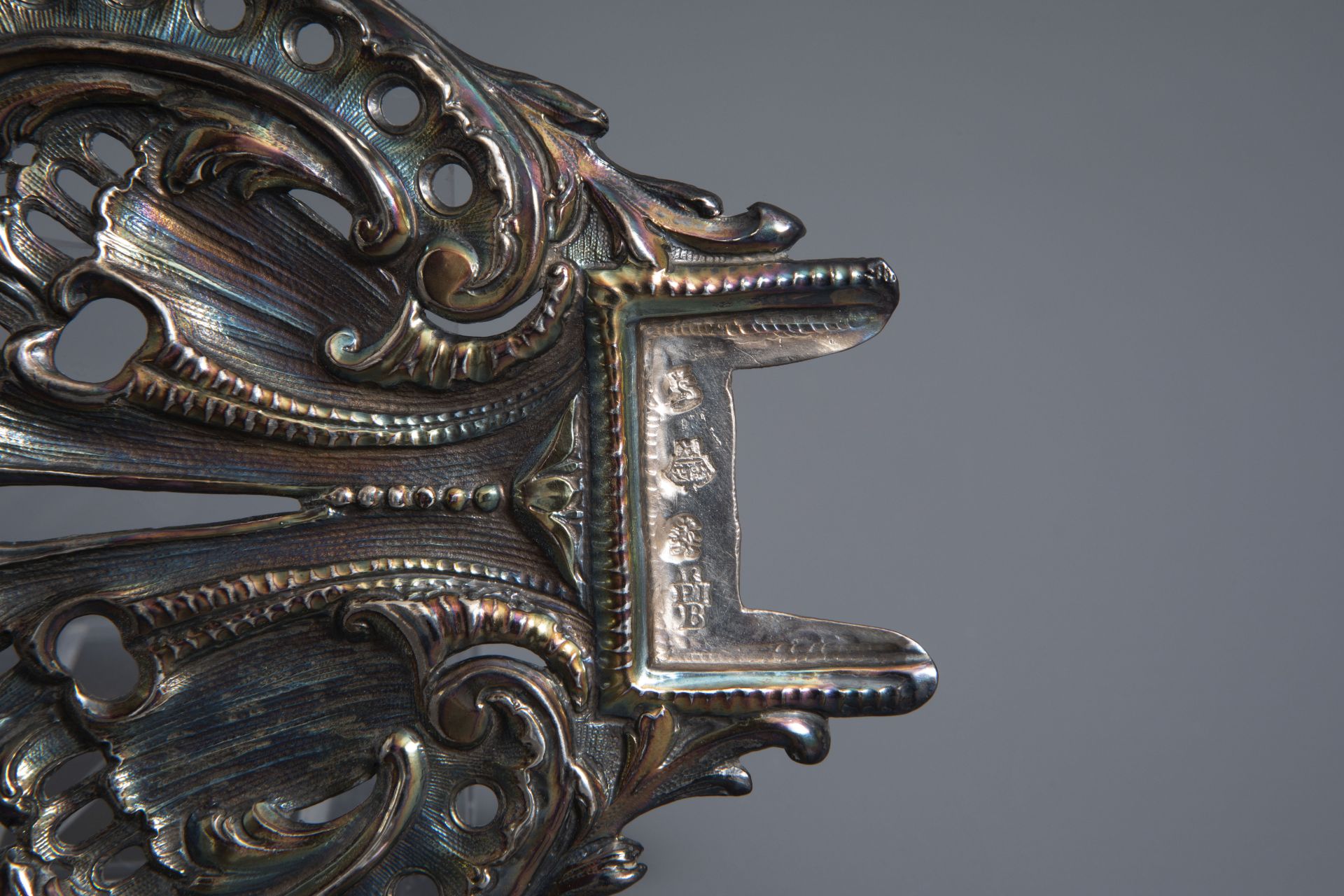 Ivory Corpus on silver mounted tortoise veneer ebony crucifix, Southern Netherlands, 17th/18th C. - Image 10 of 12