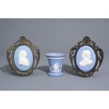 A pair of Wedgwood portrait plaques and a vase, England, 19th C.