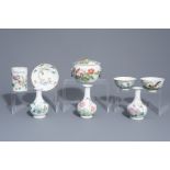 A varied collection of Chinese qianjiang cai and famille rose porcelain, 19th/20th C.