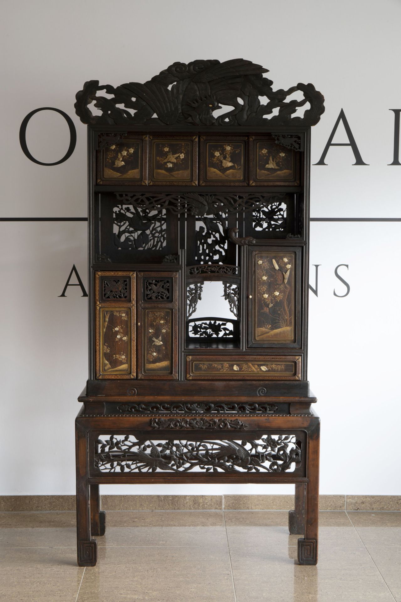 A Japanese lacquered and gilt wooden Shibayama style cabinet with ivory and mother-of-pearl inlay, M - Image 2 of 8
