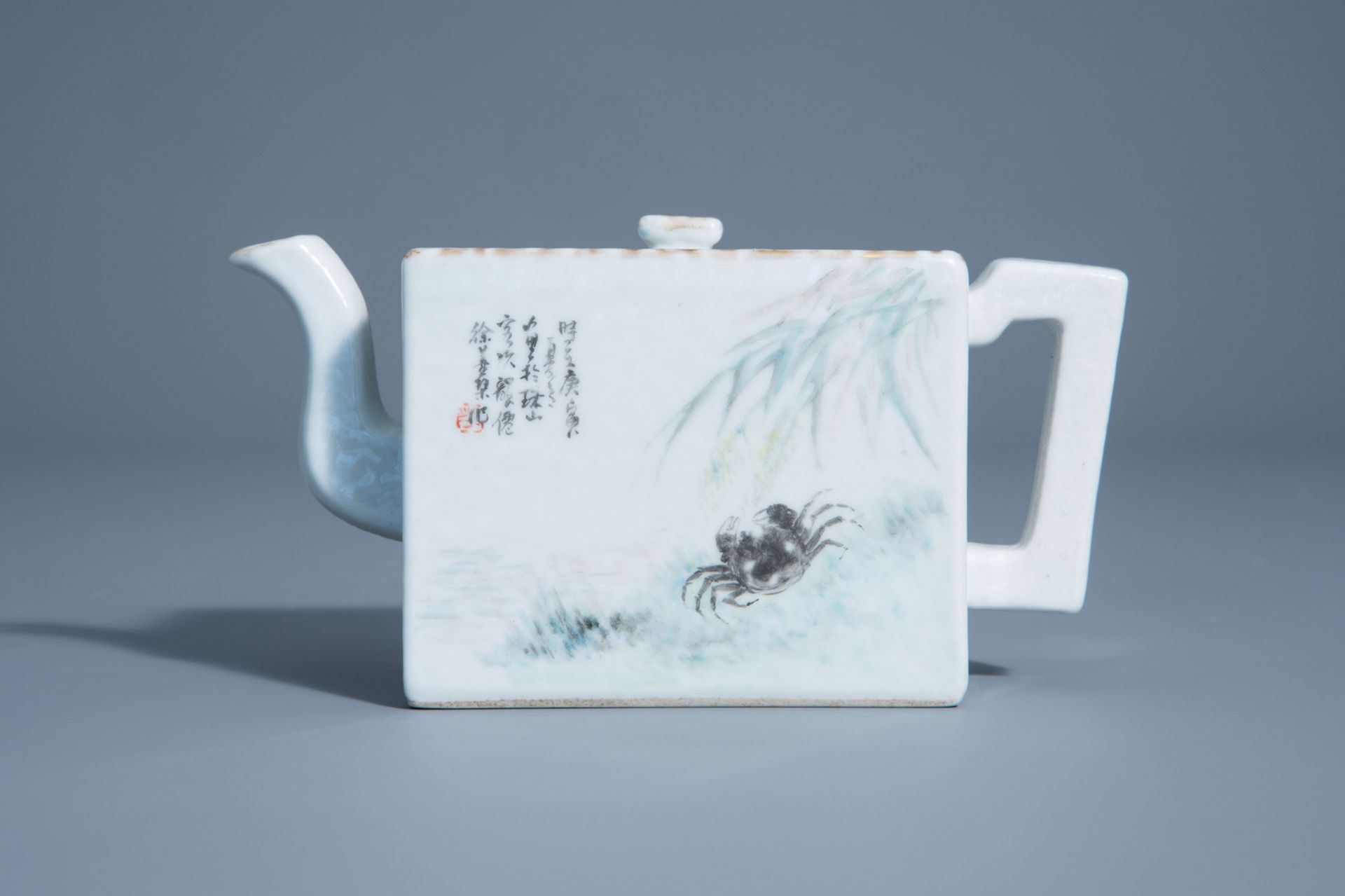 A rectangular ChineseÊ qianjiang cai teapot and cover with different designs, 19th/20th C. - Image 4 of 7