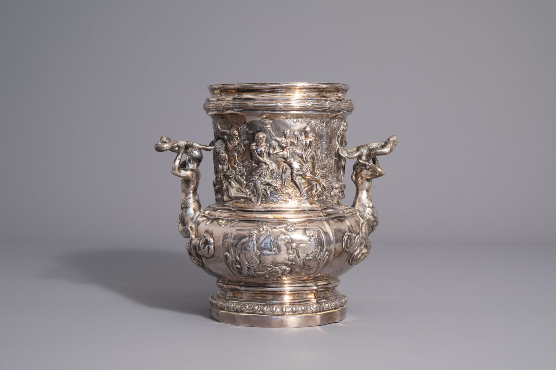An exceptional silver wine cooler with mythological scenes all around, various marks, 19th/20th C. - Image 2 of 8