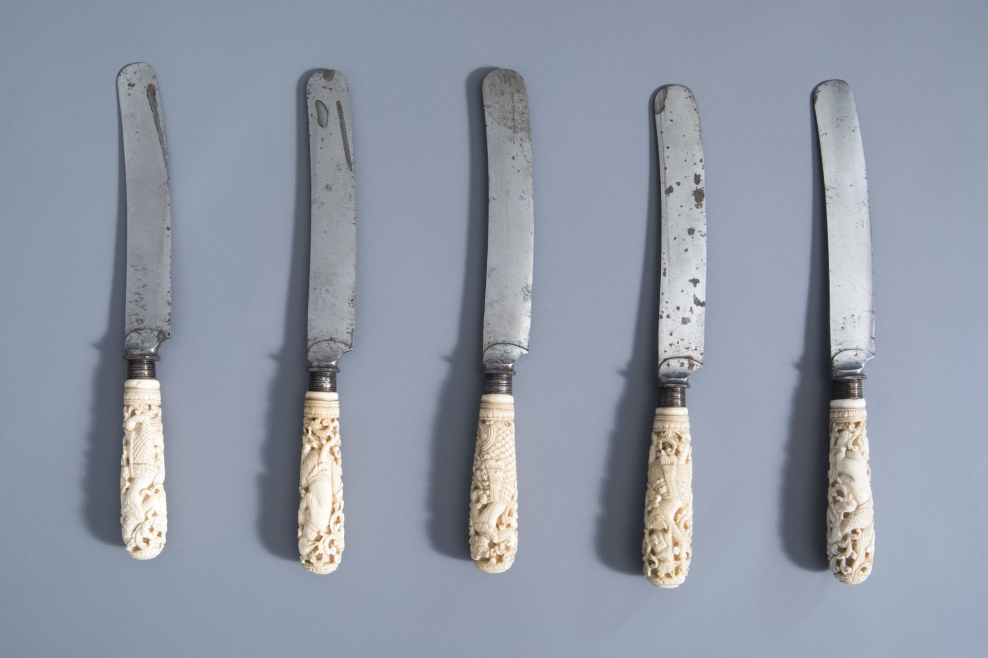 Five knives with carved ivory handles with dancing figures, India or Indonesia, 19th C. - Image 2 of 4