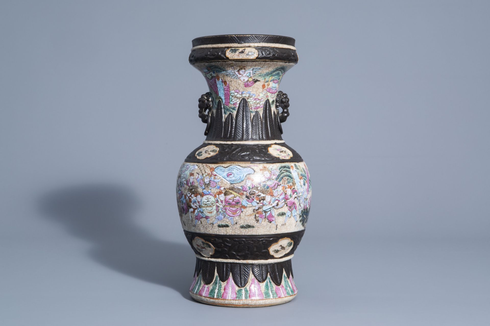 A Chinese Nanking crackle glazed famille rose 'warrior' vase, 19th C. - Image 3 of 6