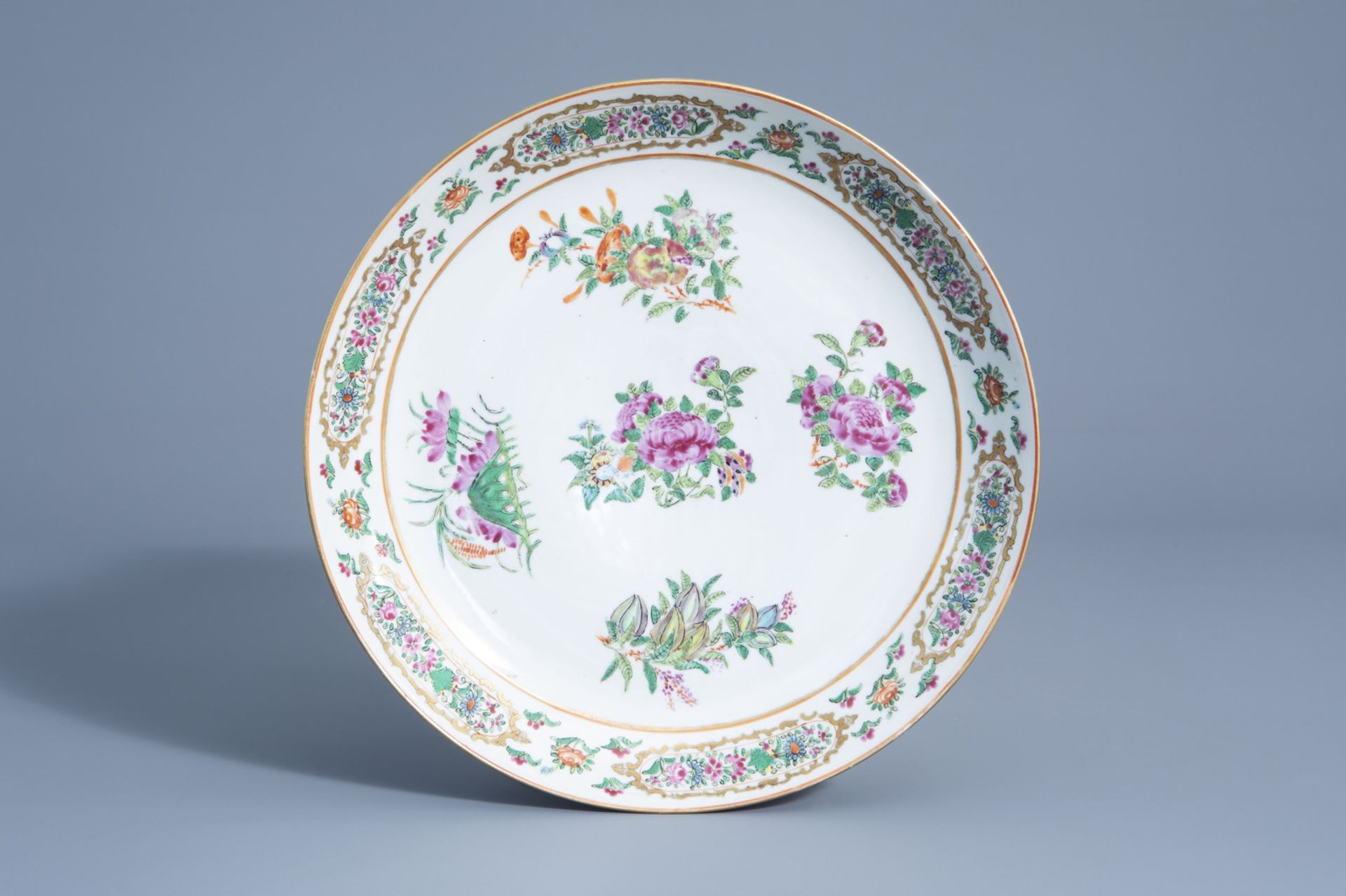 A Chinese Canton famille rose dish for the Islamic market, 19th C.