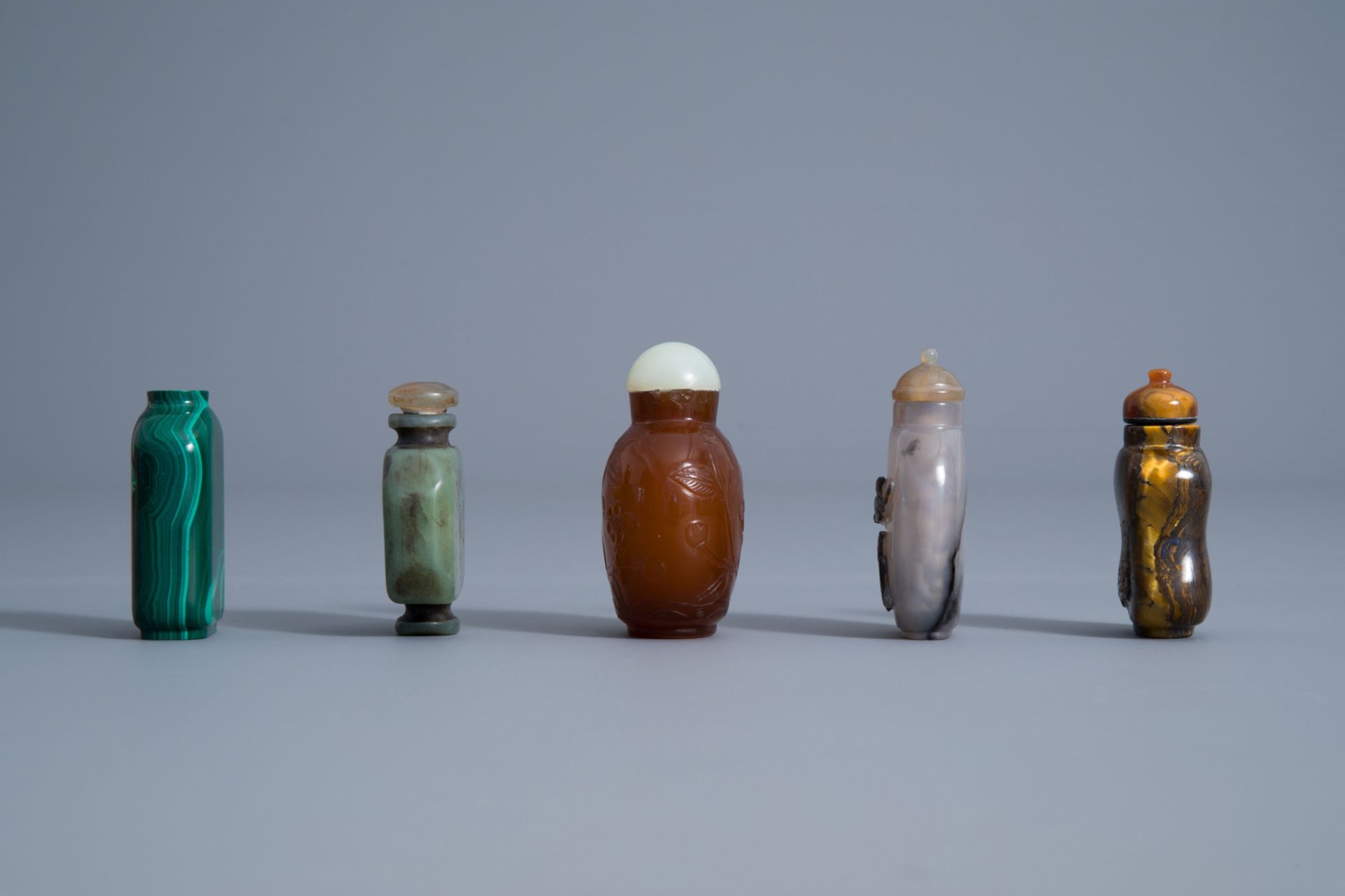 Ten various Chinese carved stone snuff bottles, 19th/20th C. - Image 5 of 13