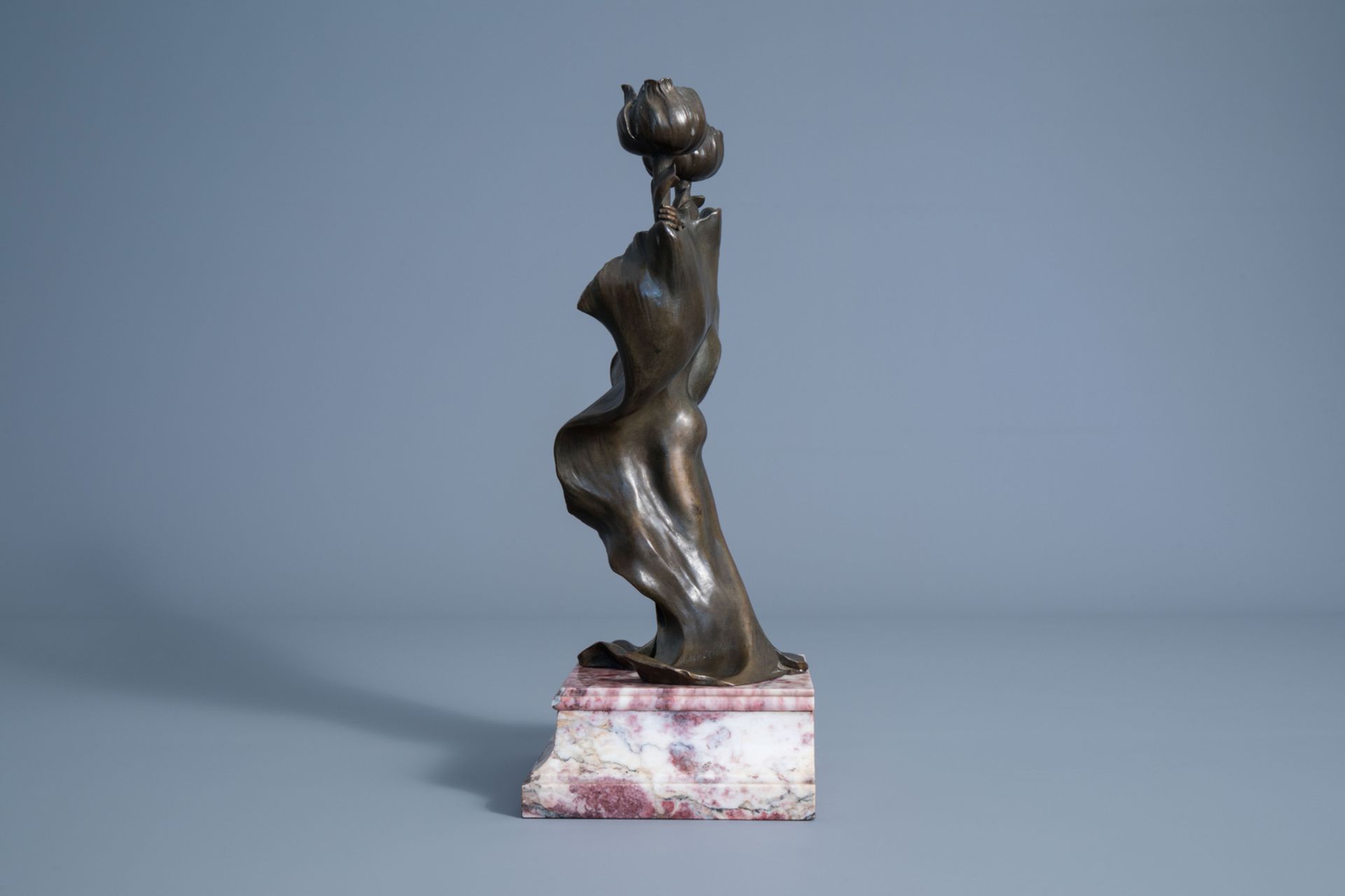 Anton K. Nelson (1880-1910): Loie Fuller, patinated bronze on a marble base - Image 5 of 8