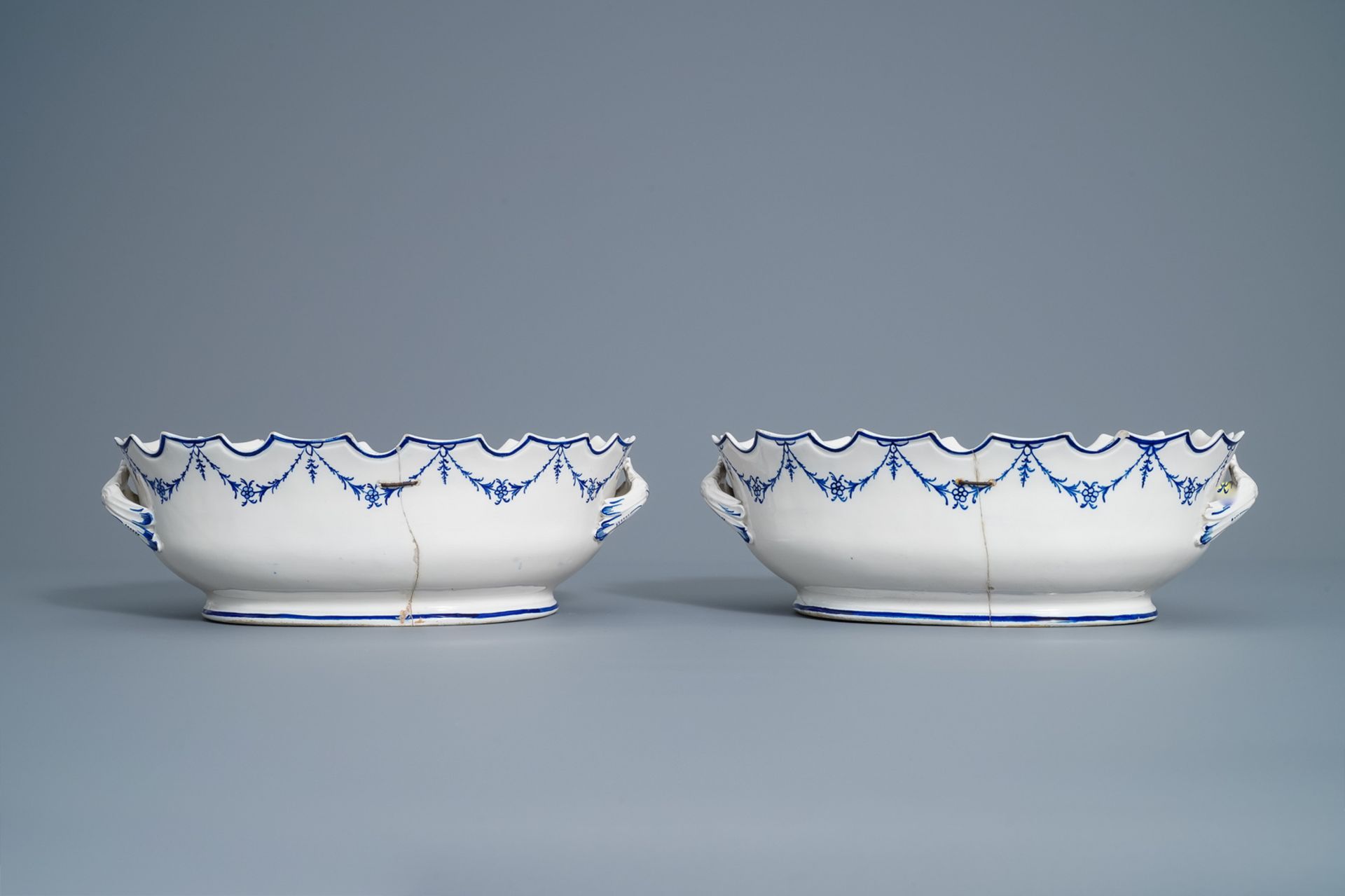 A blue and white faience fine covered tureen and a pair of monteiths, Boch Luxemburg, 1st half 19th - Image 11 of 14