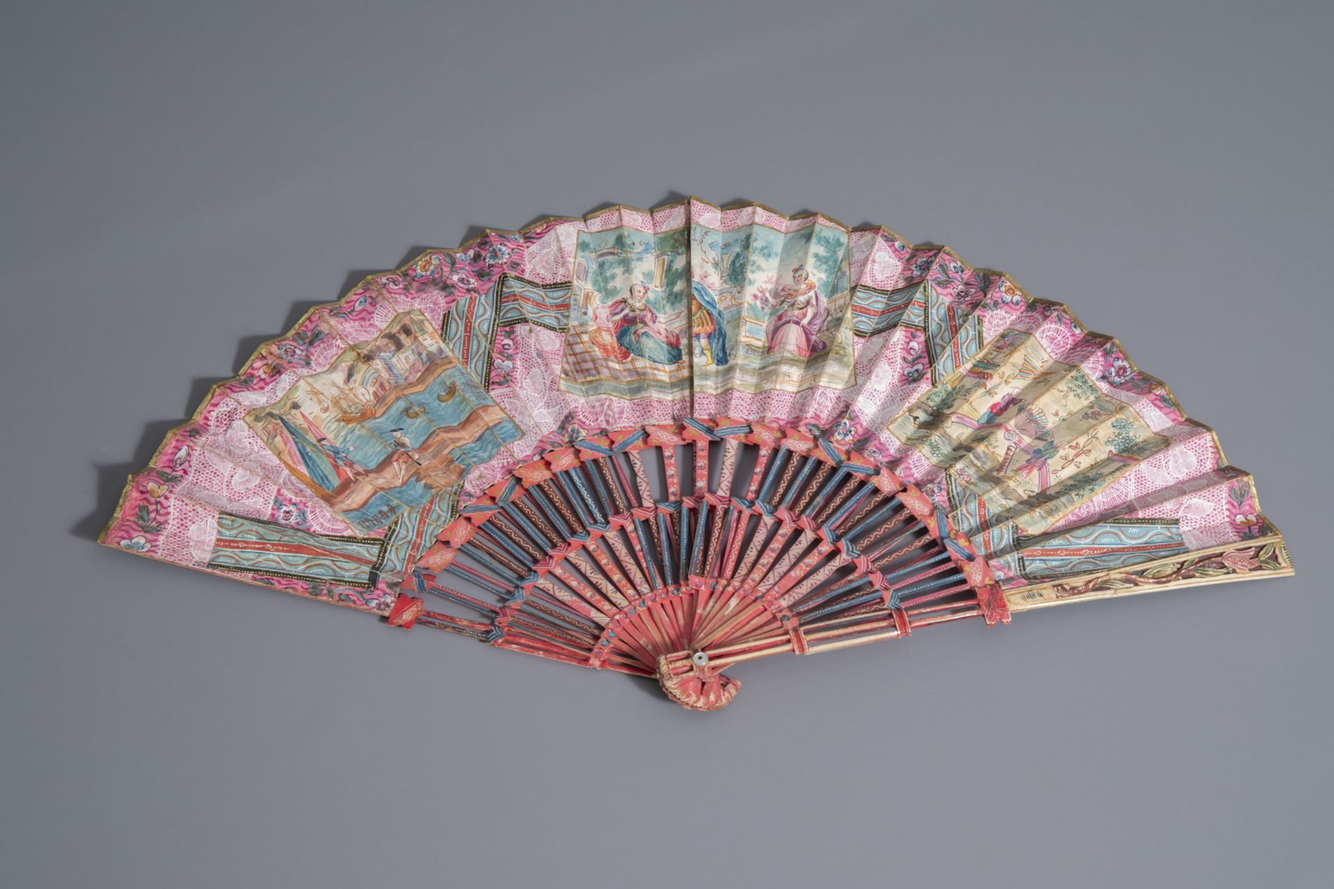 A French painted ivory and paper fan, in the original box, 19th C. - Image 2 of 11