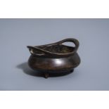 A small Chinese bronze censer, Xuande mark, 18th/19th C.