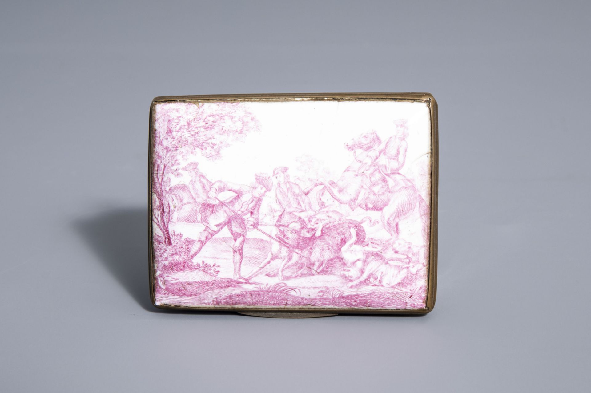 A painted enamel tobacco box, Battersea, England, second half of the 18th C. - Image 8 of 8