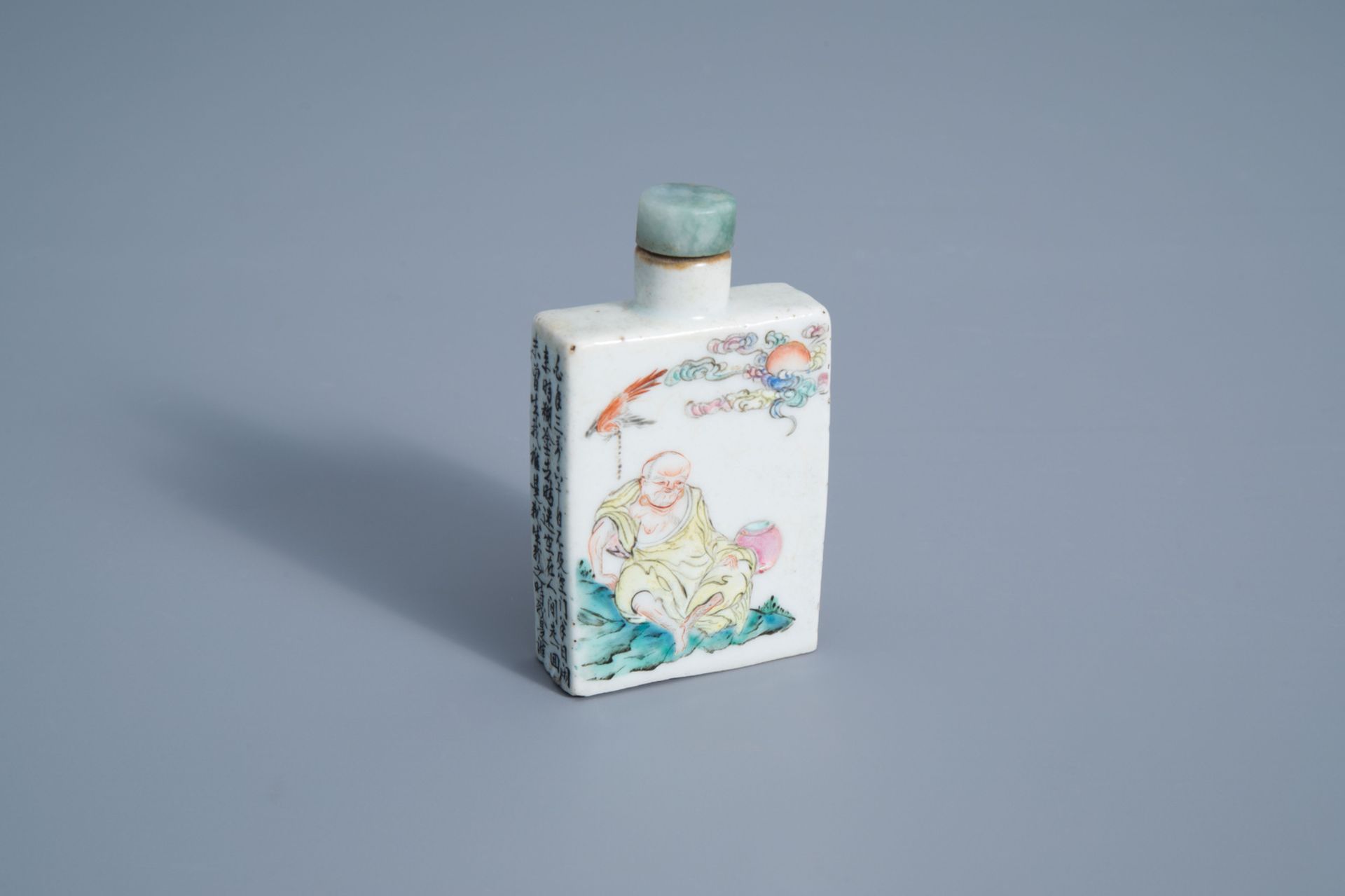 A Chinese famille rose snuff bottle, 19th C.