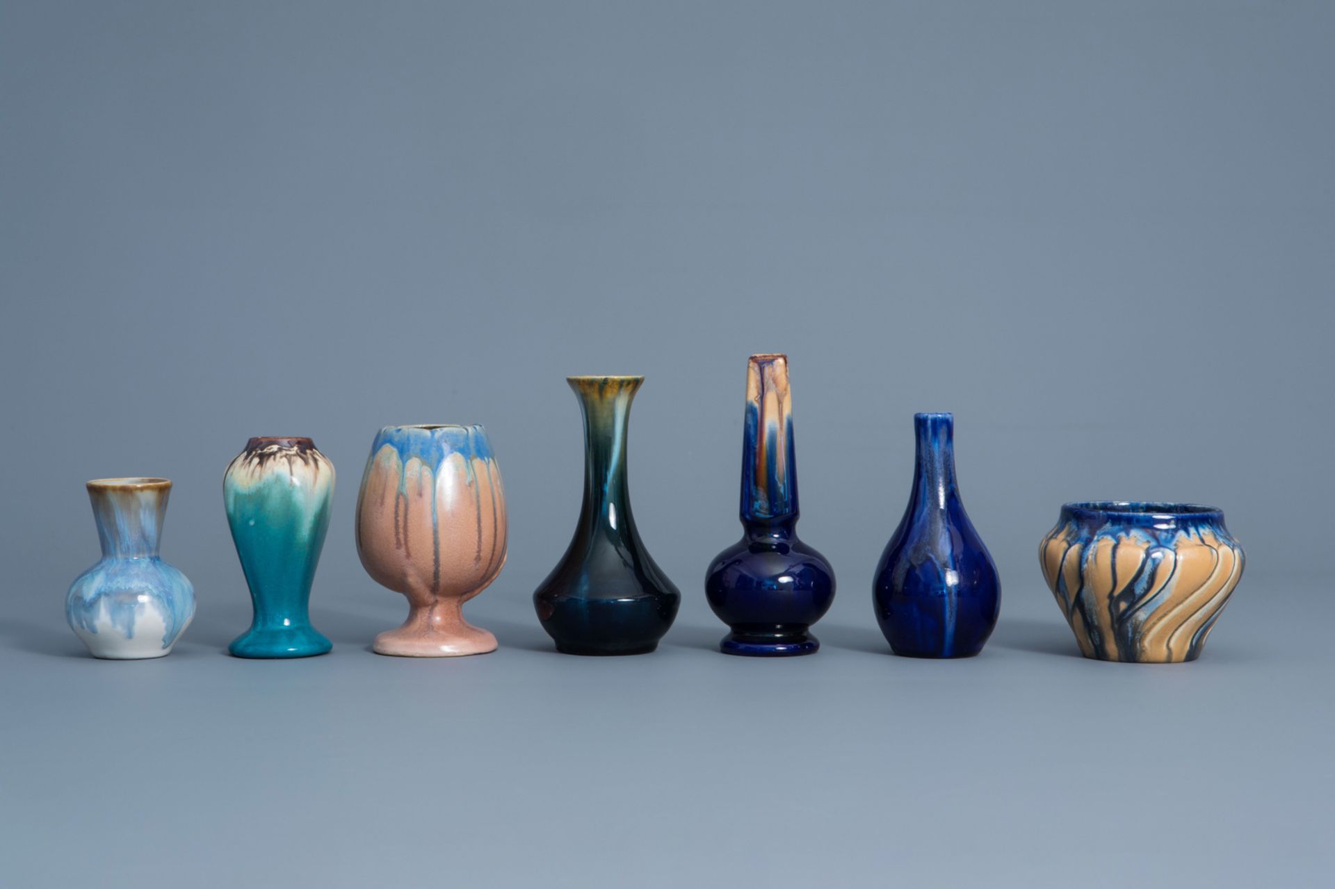 Fourteen polychrome Art Nouveau vases, a.o. Thulin and Astoria, first half of the 20th C. - Bild 11 aus 13