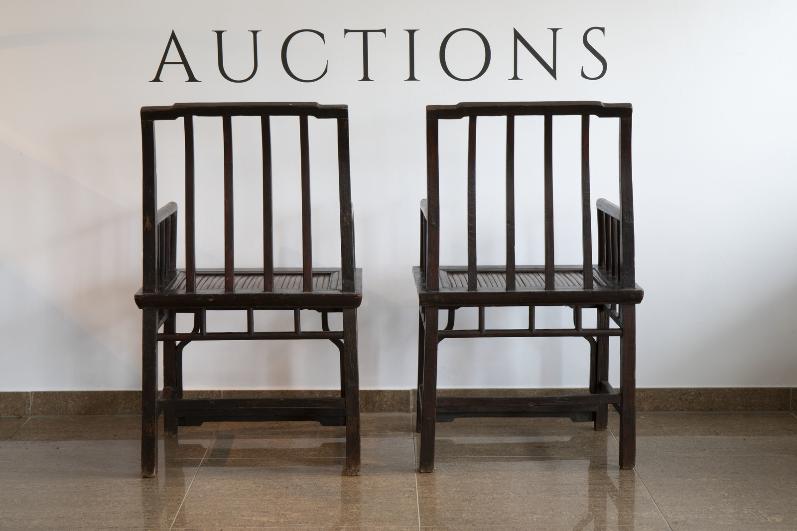 A pair of Chinese lacquered wooden chairs, first half of the 20th C. - Image 4 of 7